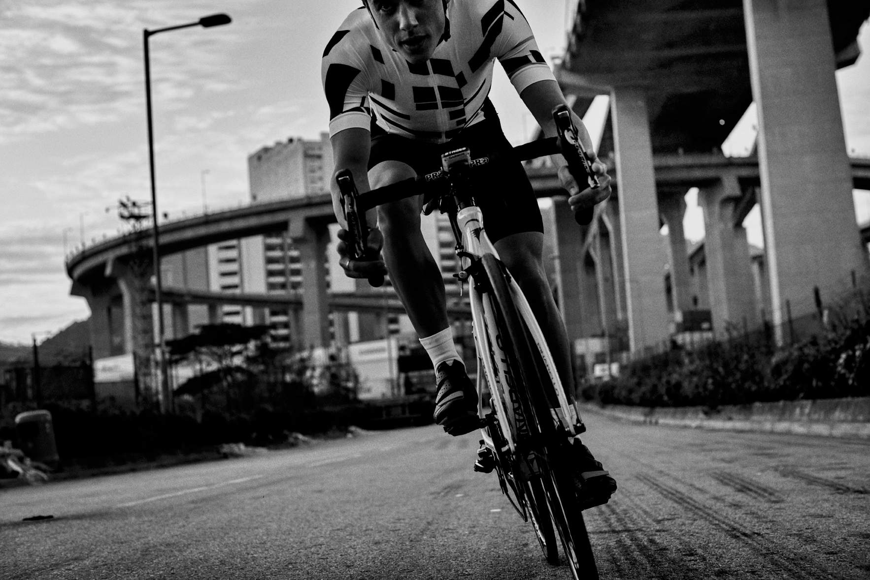 rapha のデータプリントジャージとソックス - メルカリ