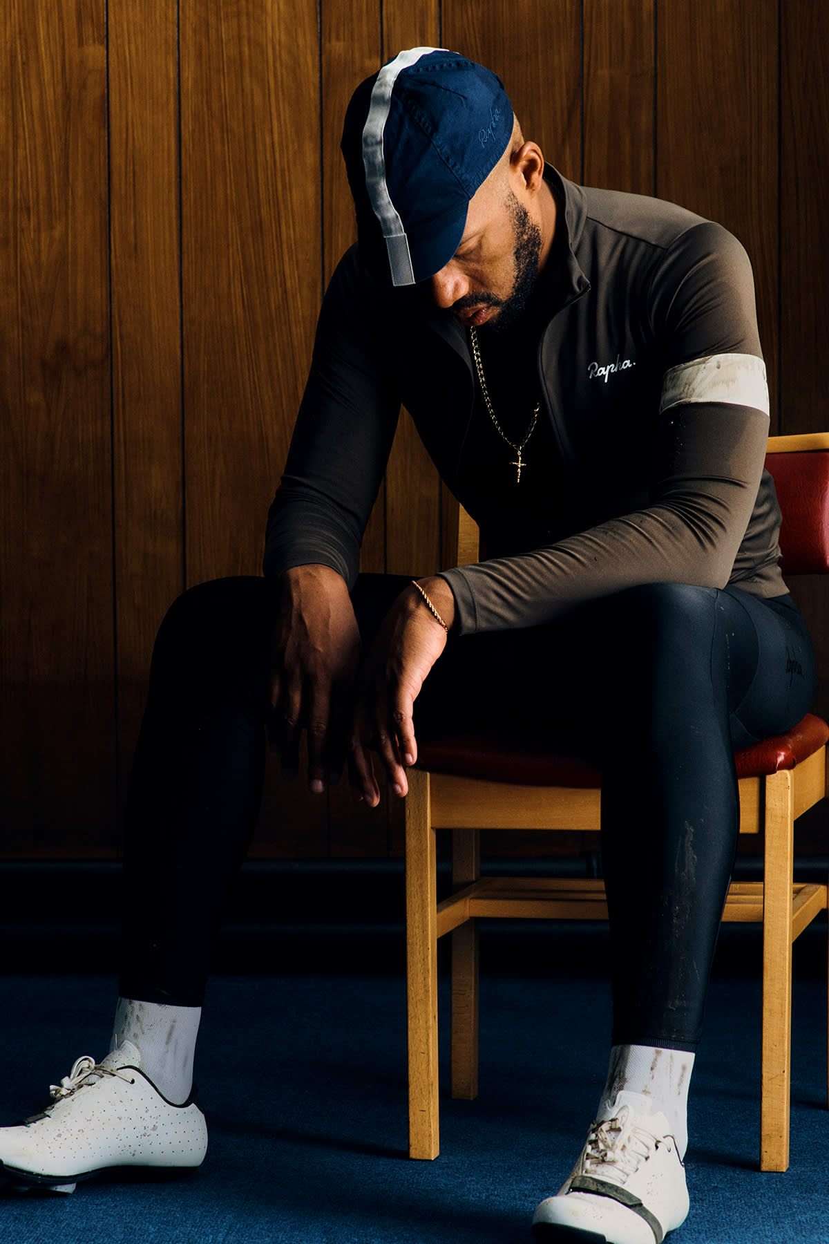 Raphaの『雨から体を守るため』のガイド・メンズ編 | Rapha