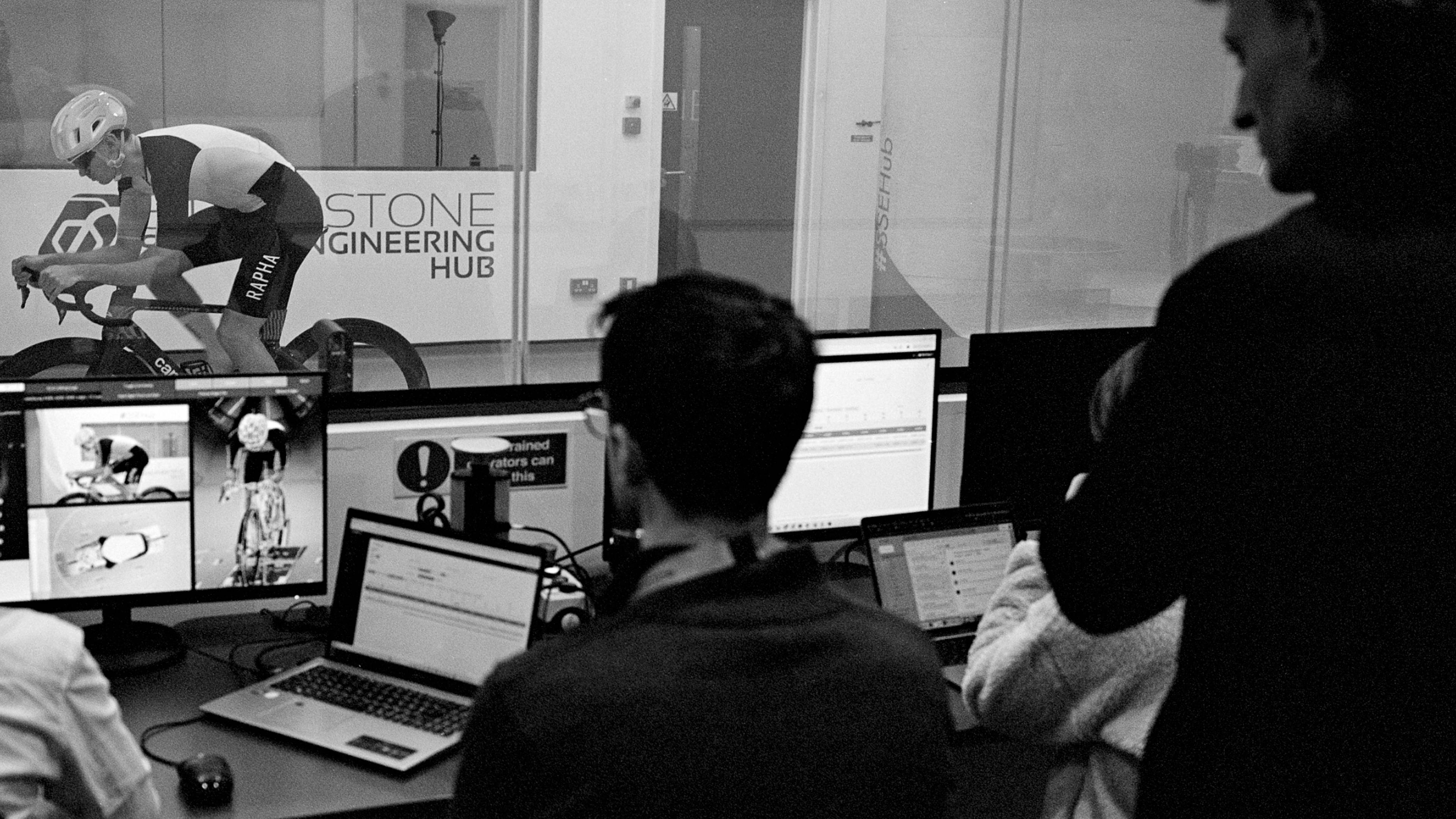 最速で未来へ | Rapha