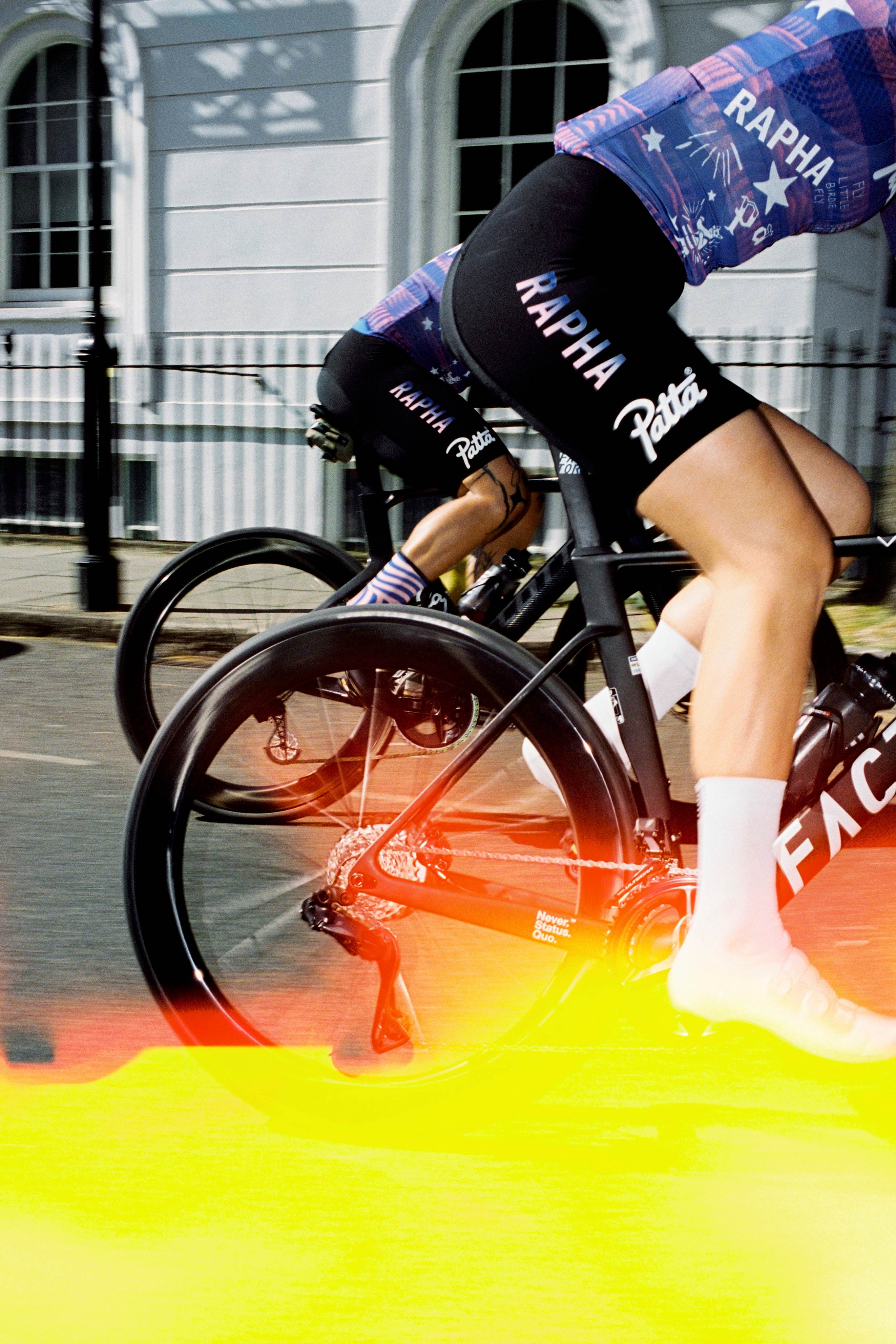 プロトンドパリ S ブラック ラファ rapha  カフェドシクリステ プロトンドパリ S ブラック ラファ rapha カフェドシクリステ