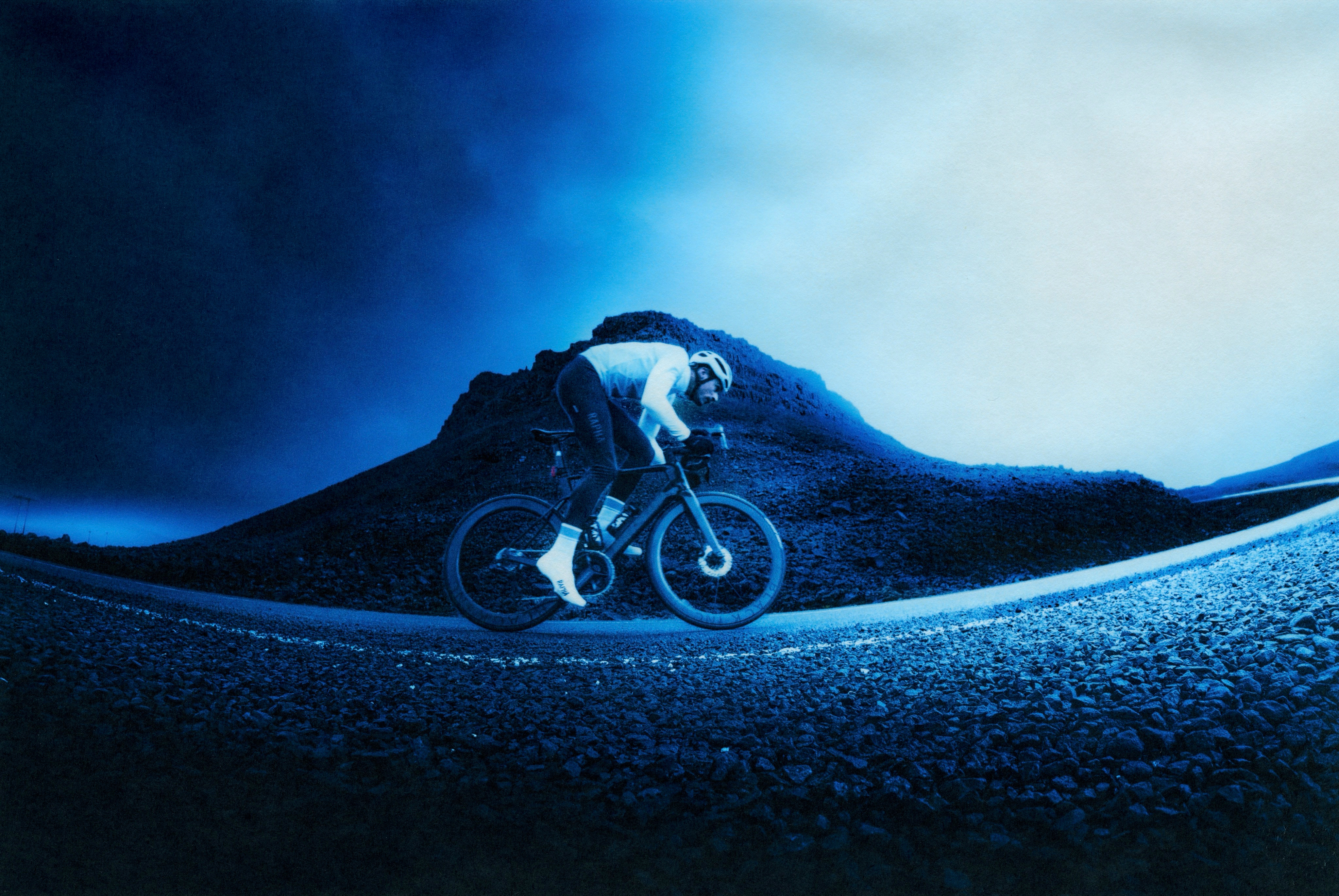 Raphaの冬のコーディネートガイド | Rapha