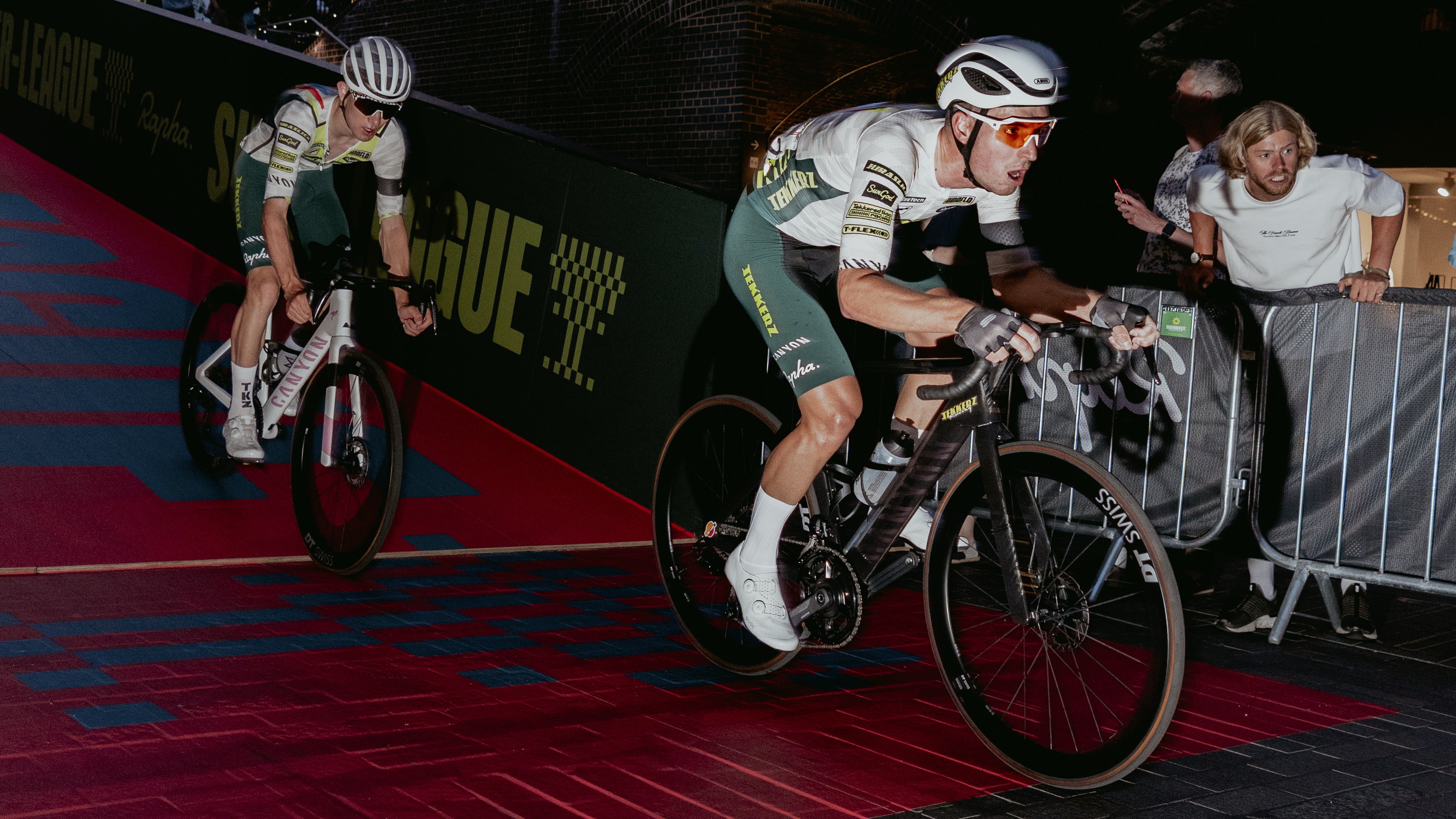 Tekkerz Racing チーム | Rapha