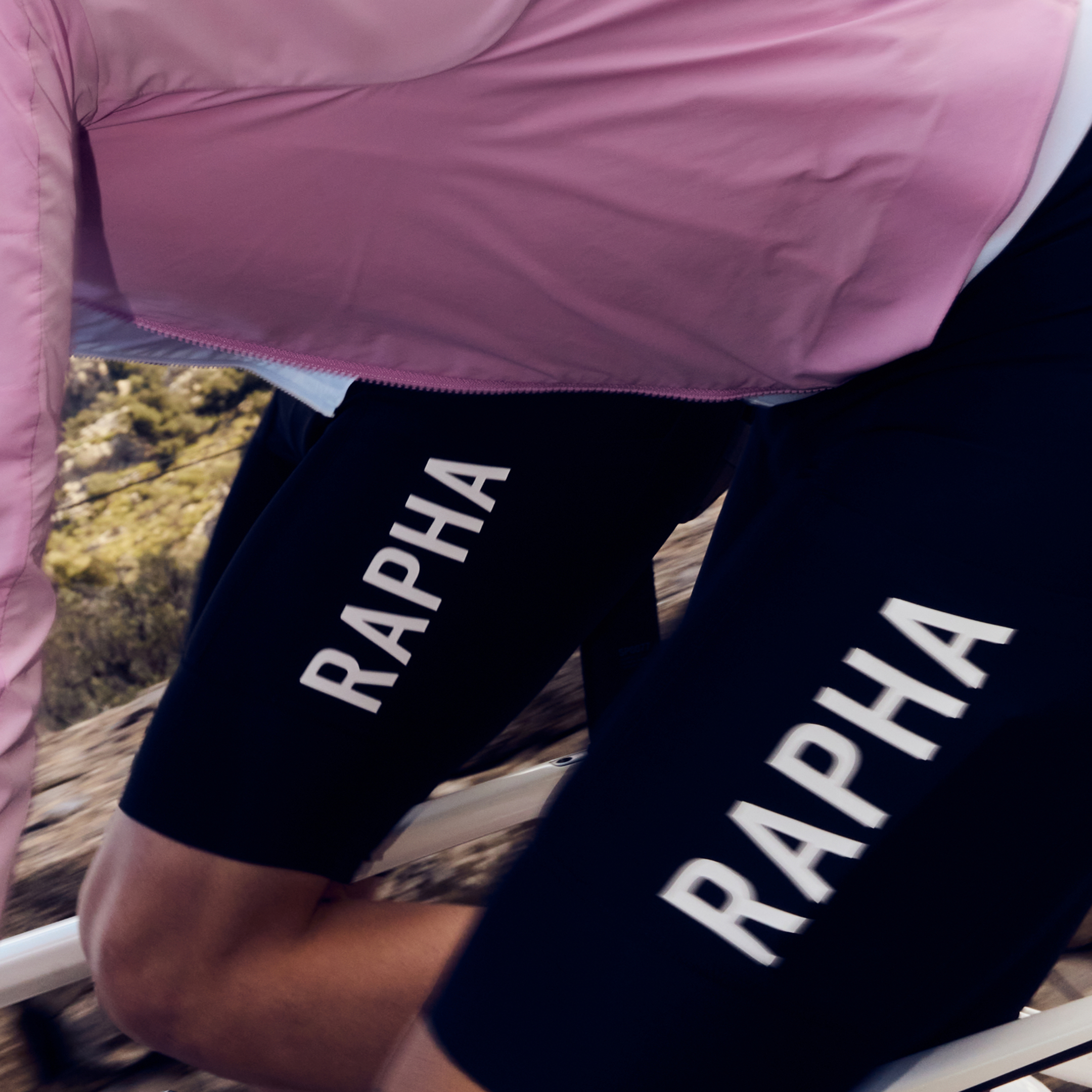 Rapha プロチーム カーゴ ビブショーツ | 高速長距離ライド向けの 