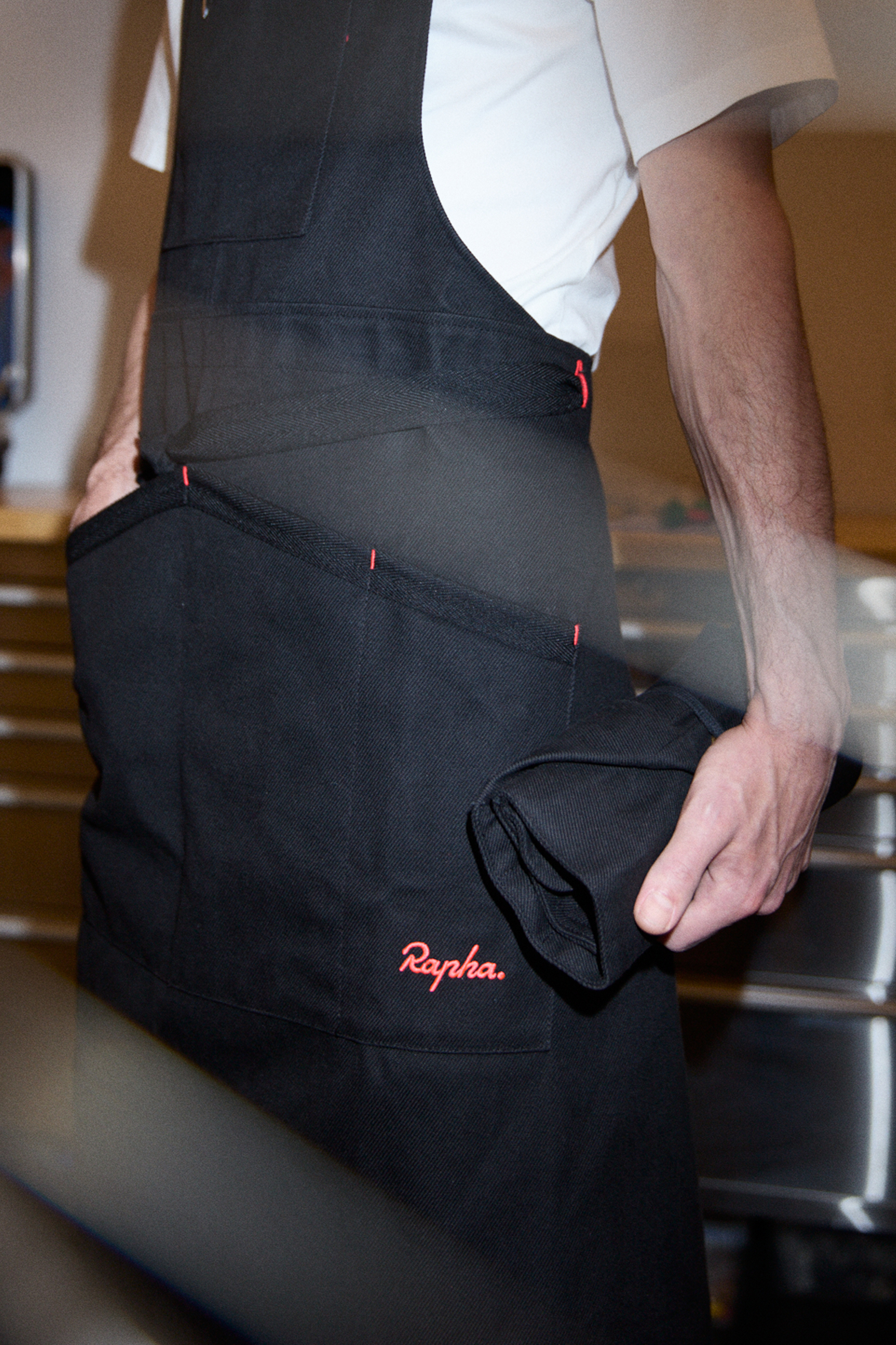Rapha パフォーマンスロードウェア エプロン黒 新パフォーマンス スポーツウェア | Rapha エプロン・三角巾