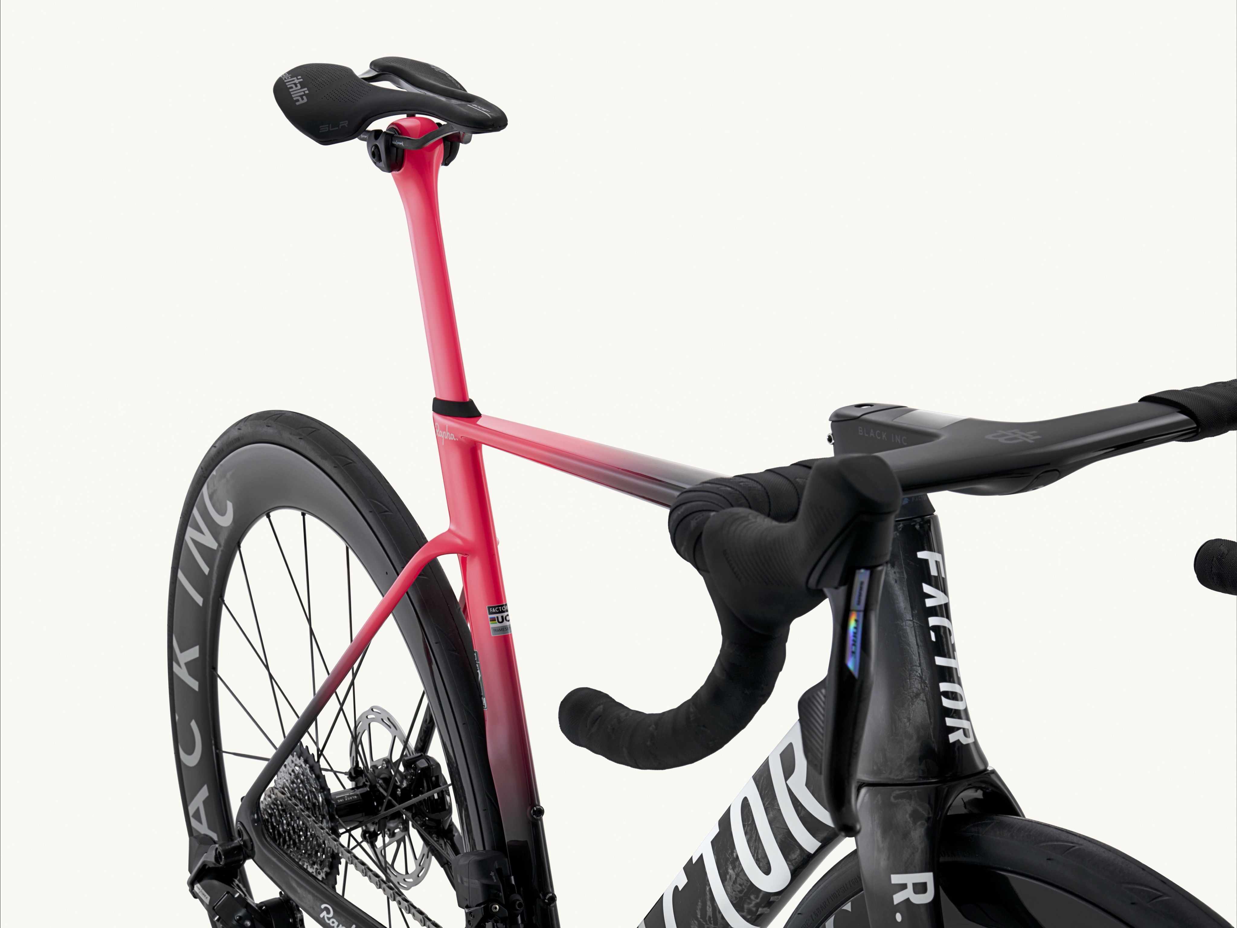 RCC バイクレンタル - Factor | Rapha