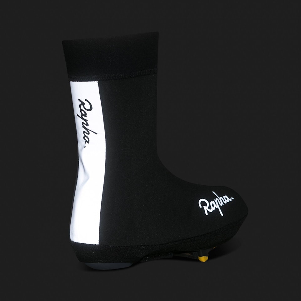 Stories / How do you put on an overshoe?