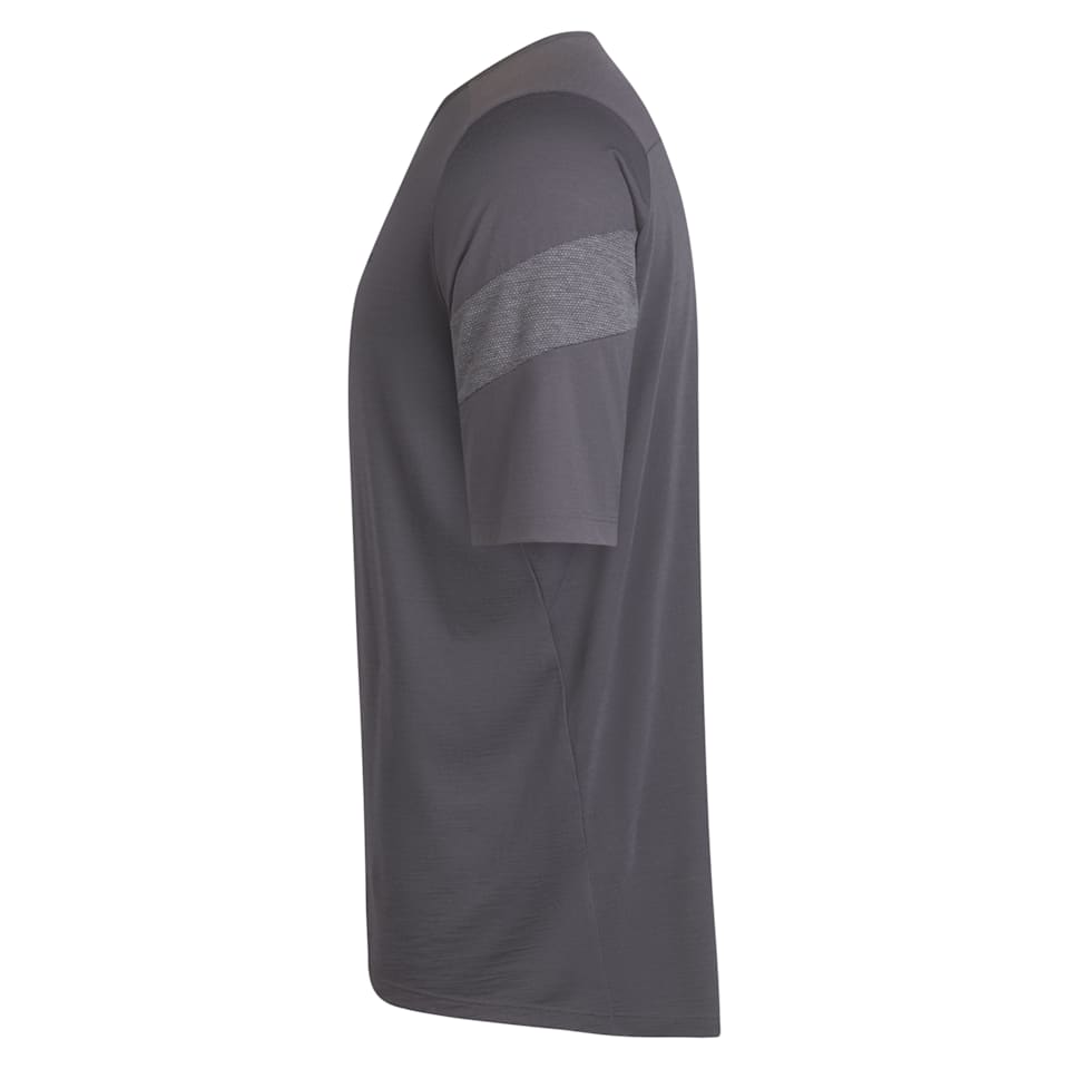 AGV01SS_APA_Trail-Merino-Short