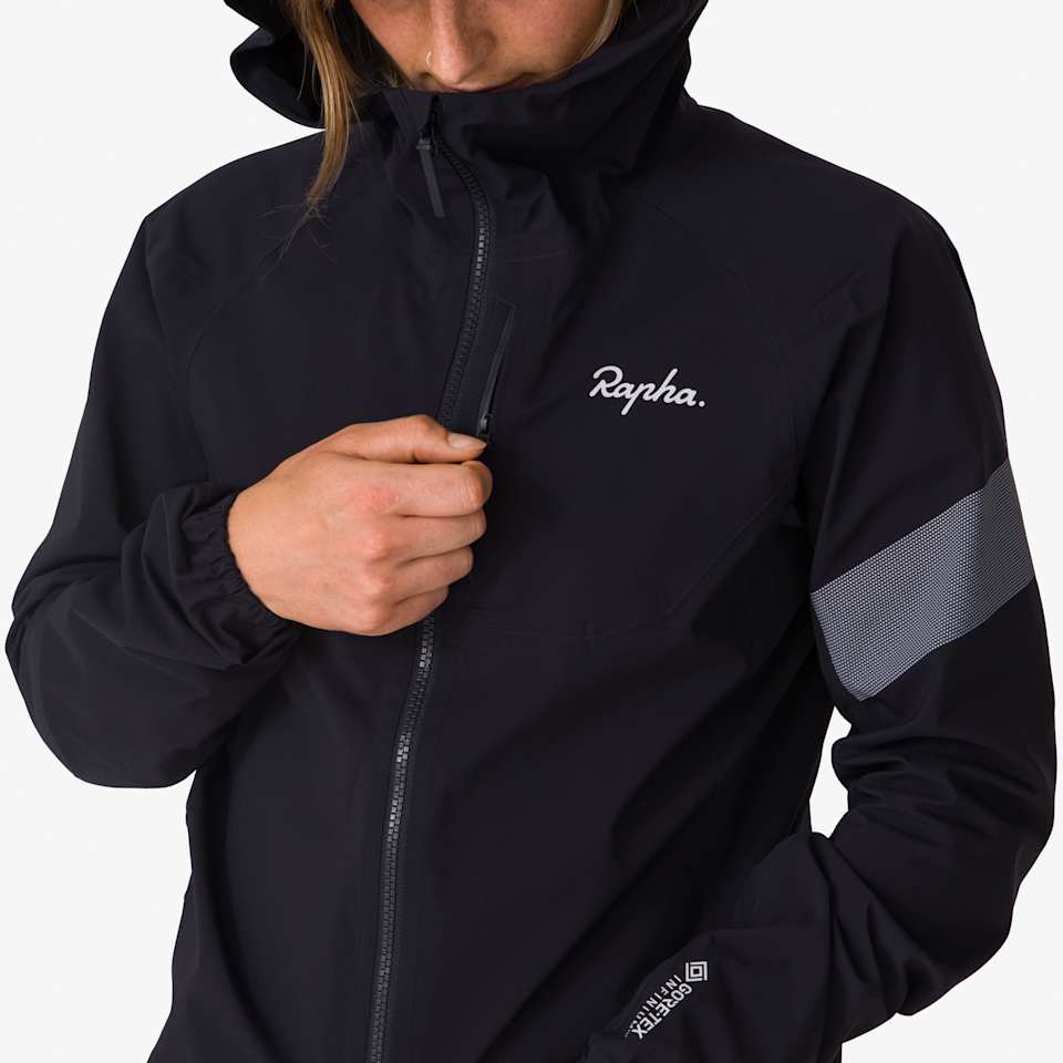 春先取りの Women's Trail GORE-TEX Infinium Jacket | Rapha 女性用