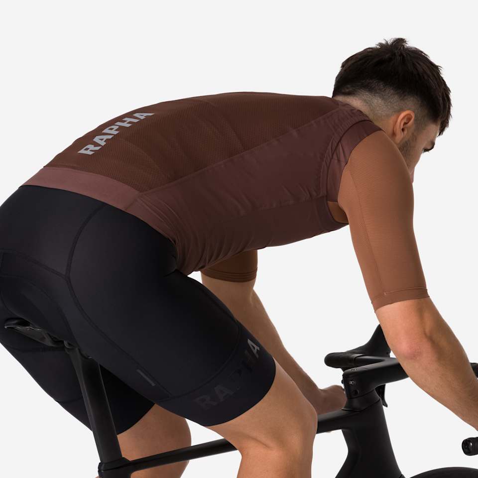 Men's Pro Team Lightweight Cycling Gilet | Rapha