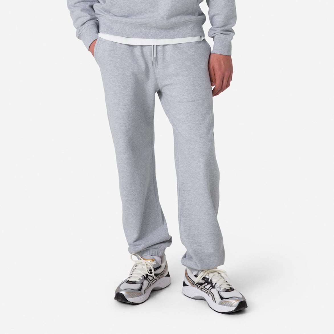 新品 Rapha メンズ コットン スウェットパンツ Lサイズ 新品 Rapha メンズ コットン スウェットパンツ Lサイズの通販 by