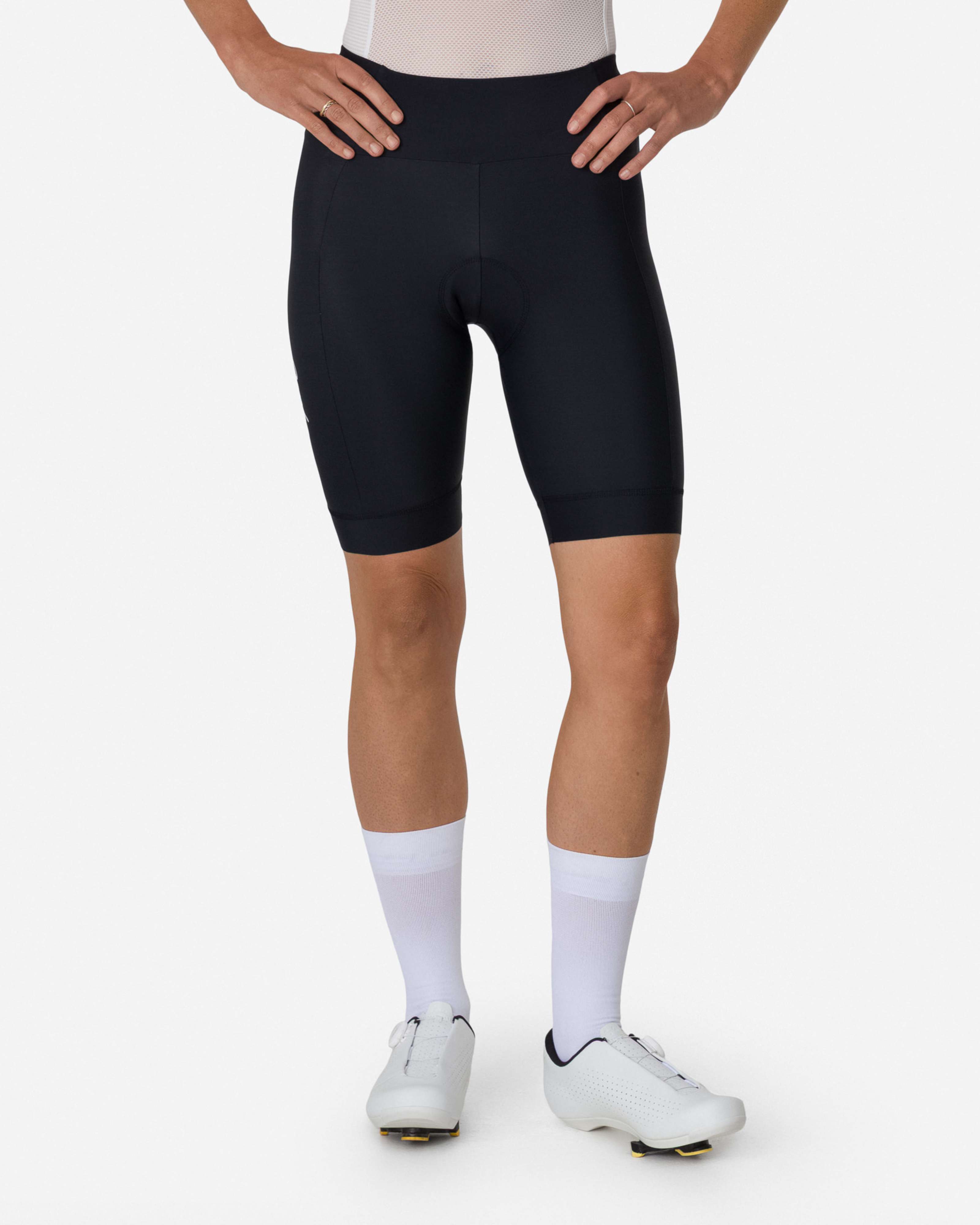 ウィメンズ コア ショーツ