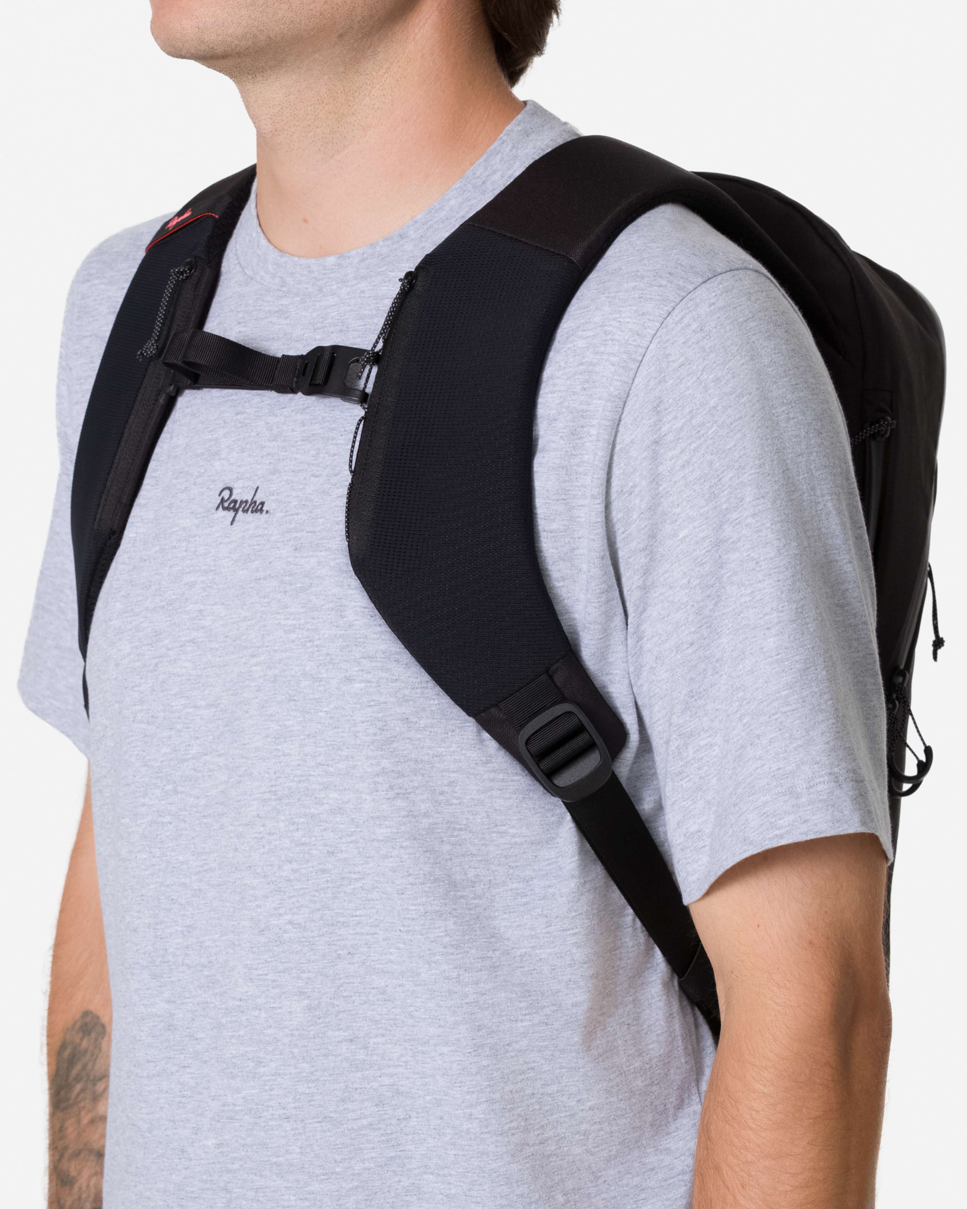 Domestique Backpack (16L)