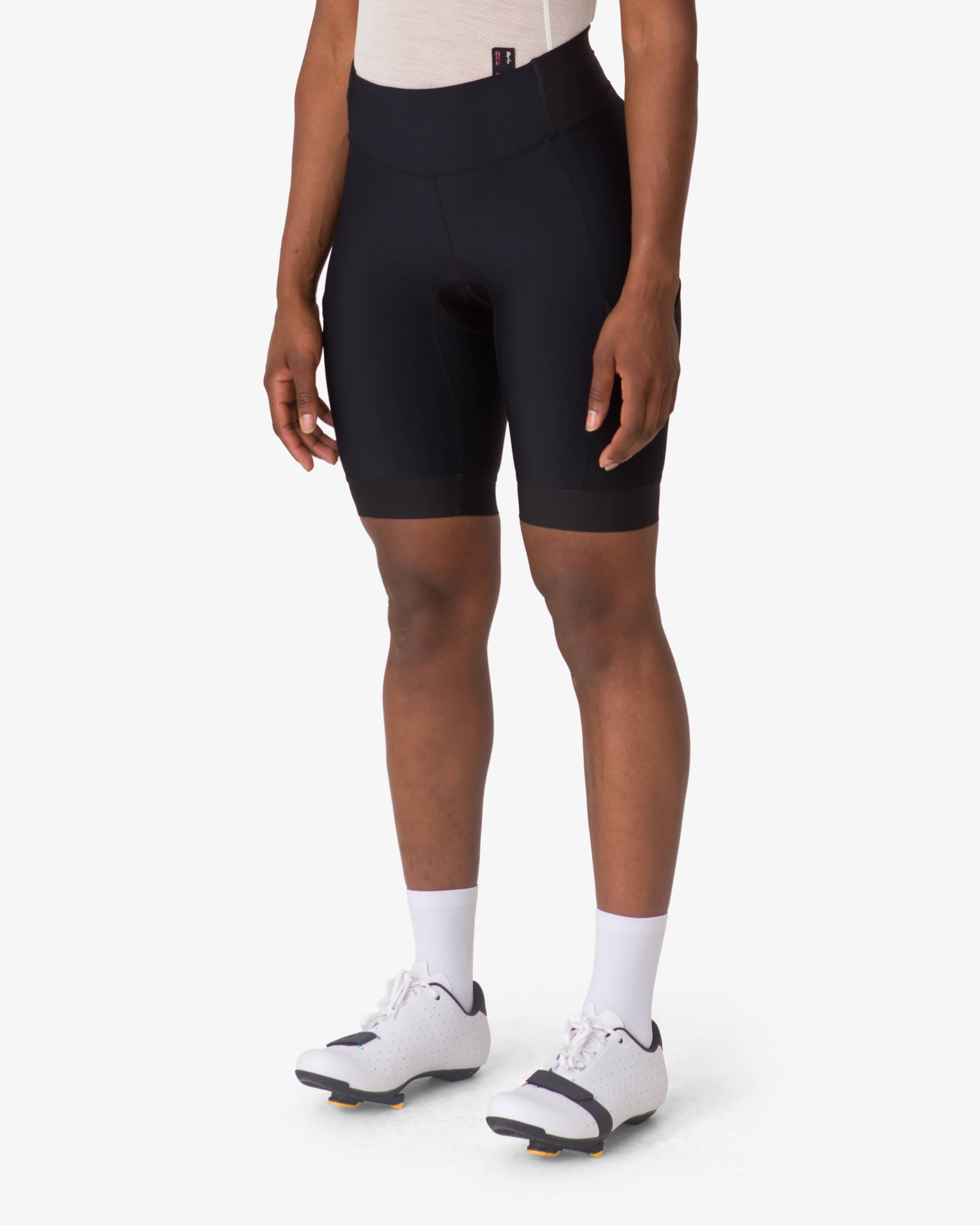 Women's Core Cargo Shorts 