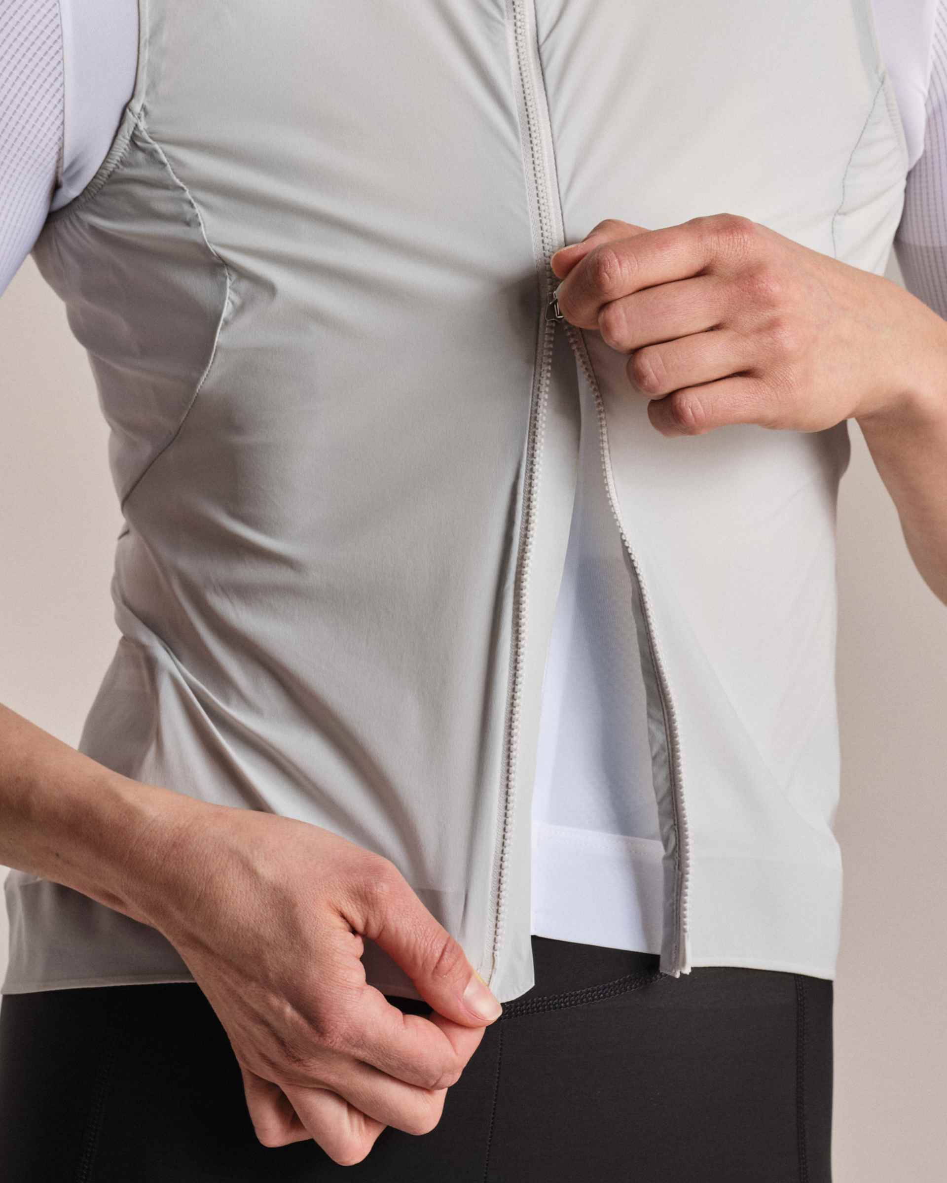 ウィメンズ サイクリング ジャケット& ジレ | Rapha Japan