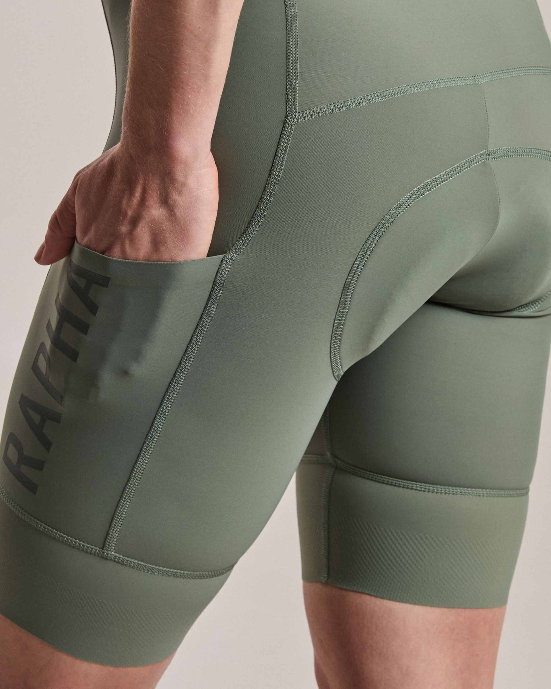 ウィメンズ サイクリング ショーツ、ビブショーツ ＆タイツ | Rapha Japan