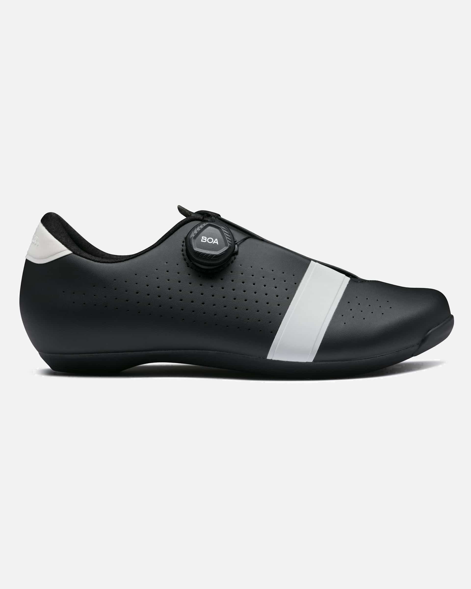 サイクリング シューズ | Rapha Japan
