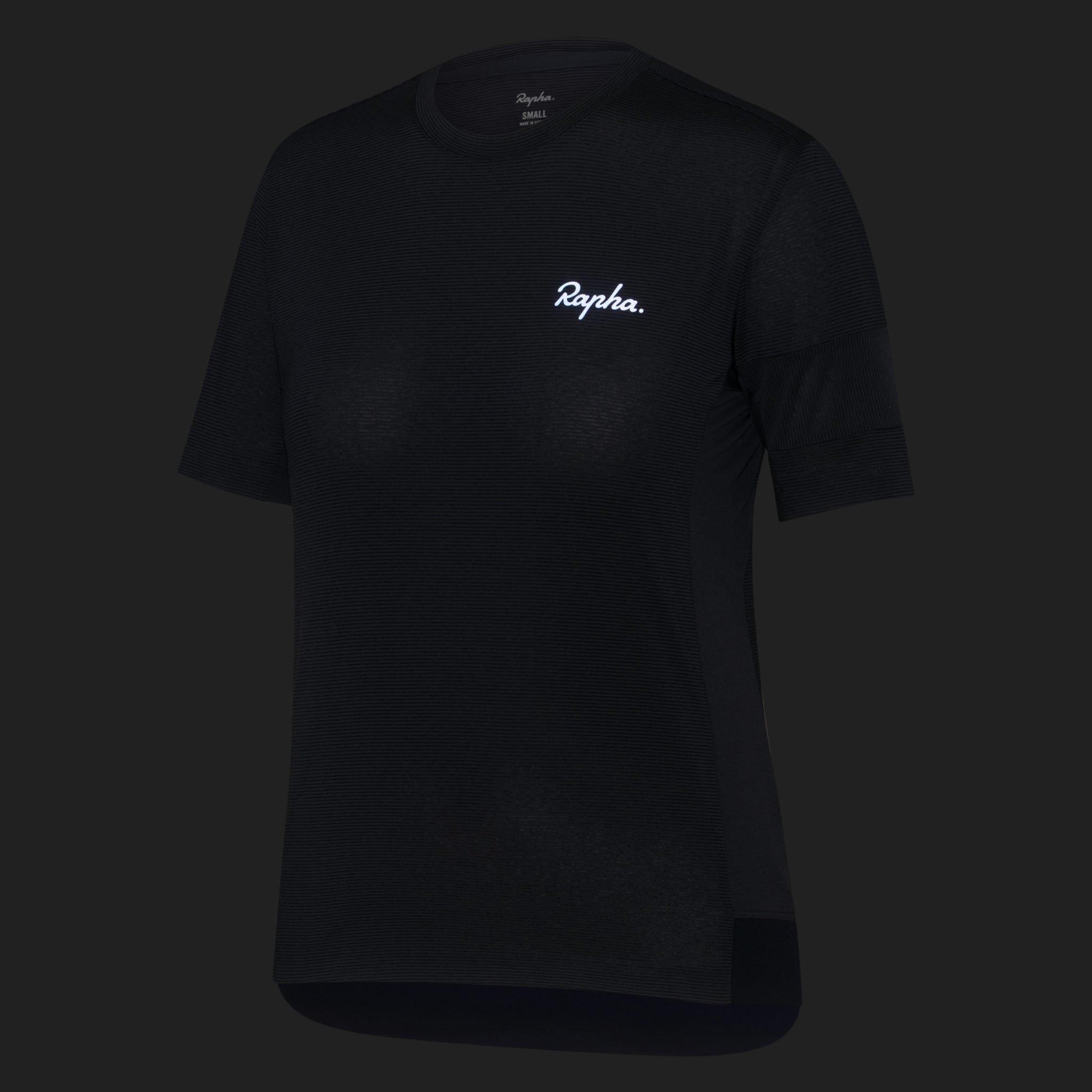 【関税込み】Rapha ブラック Tech Tシャツ TTT01XX_AMC_Product_H121_01