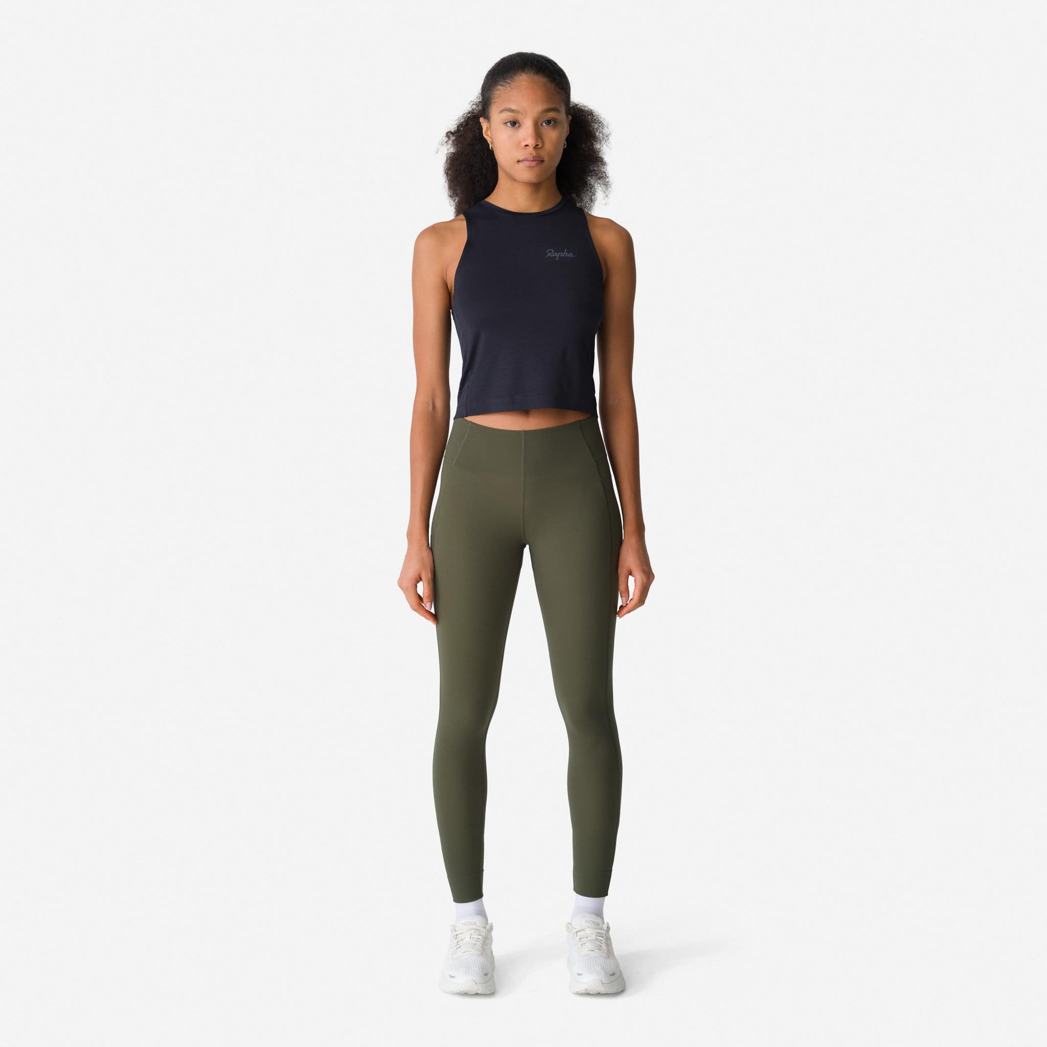 AJZ01XX_BLK_Womens-Explore-