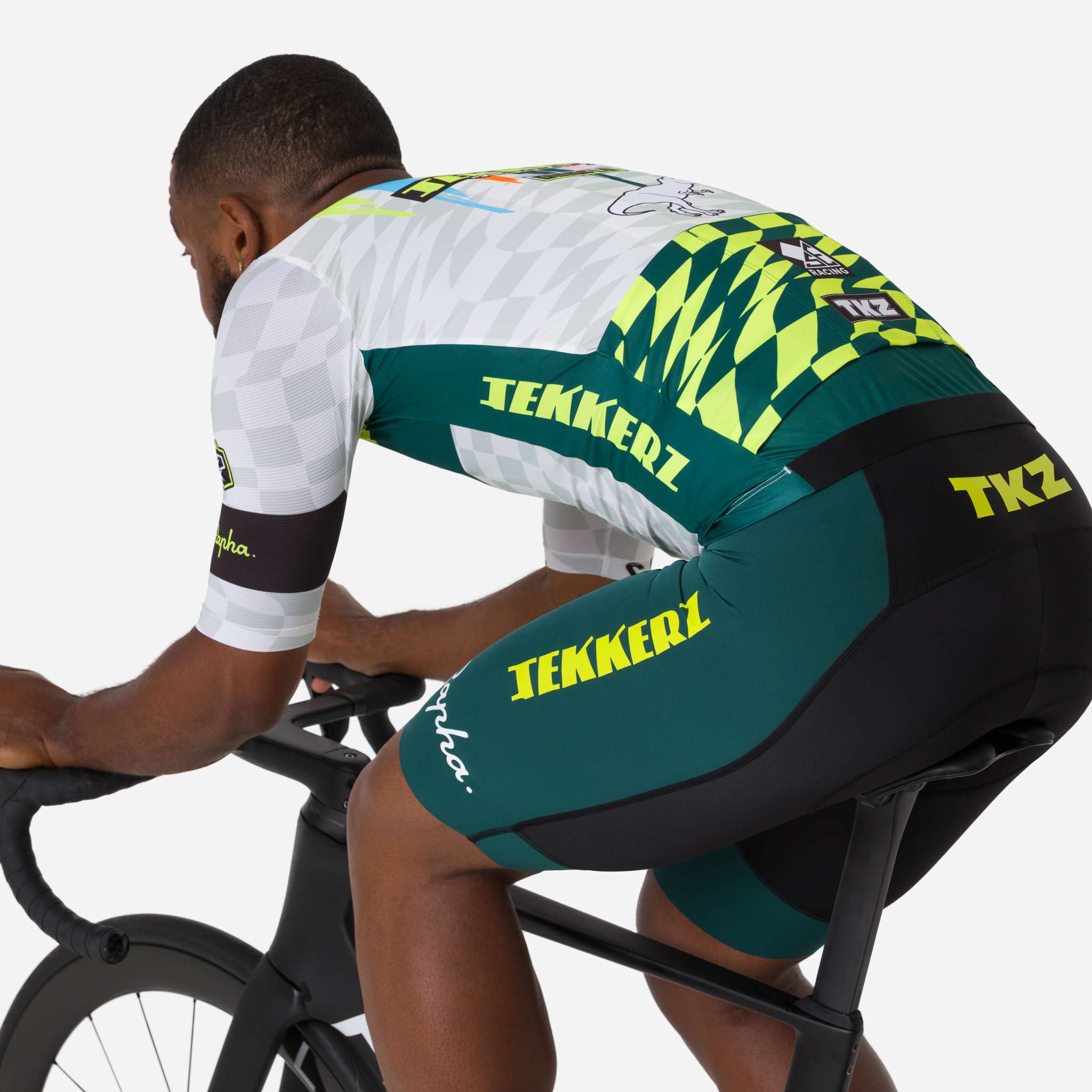 BEY01XX_APA_Mens-Pro-Team-