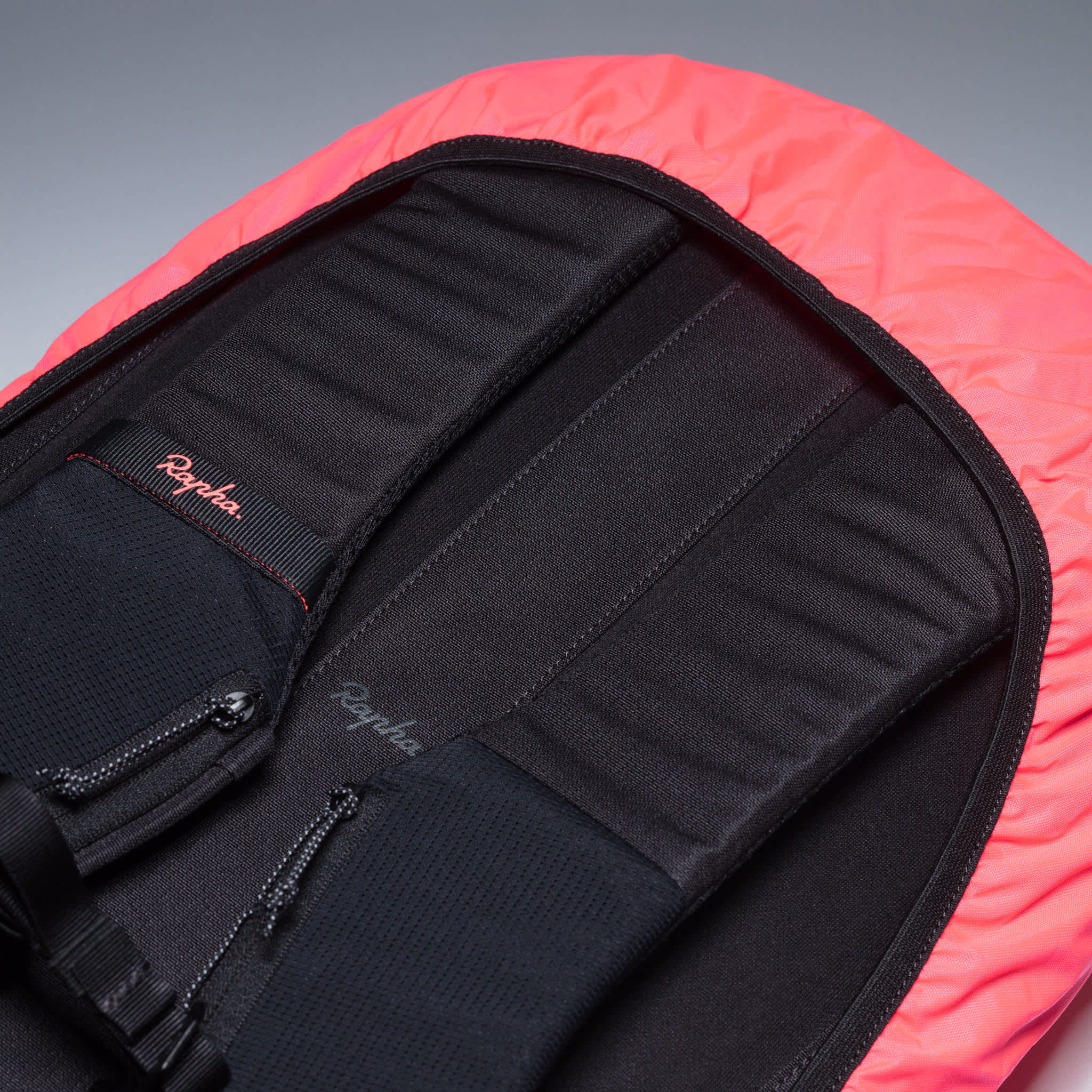 Rapha Packable Backpack 折り畳みリュック 未使用ピンク 【公式通販】