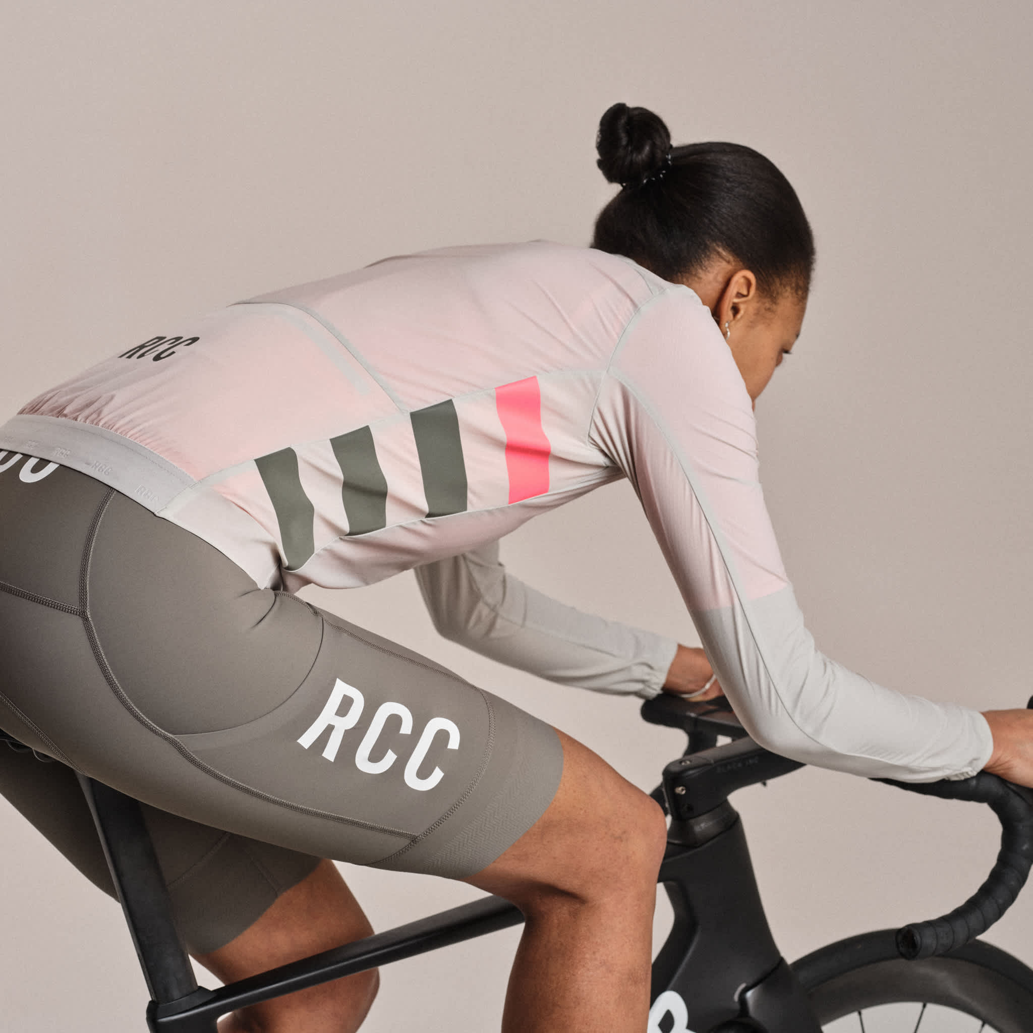 Women's RCC Pro Team Lightweight Wind Jacket | Rapha