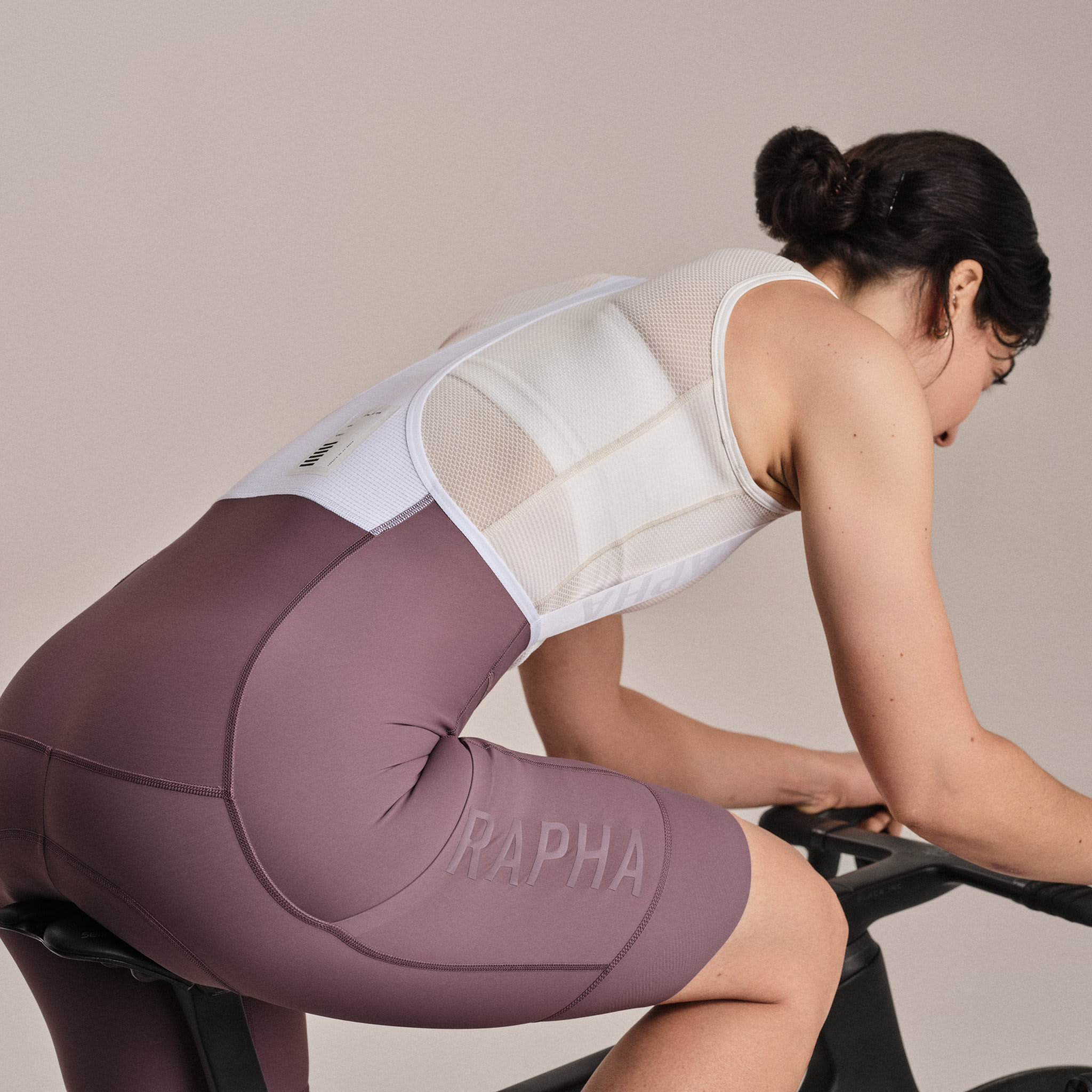 ウィメンズ プロチーム カーゴ ビブショーツ - レギュラー | Rapha