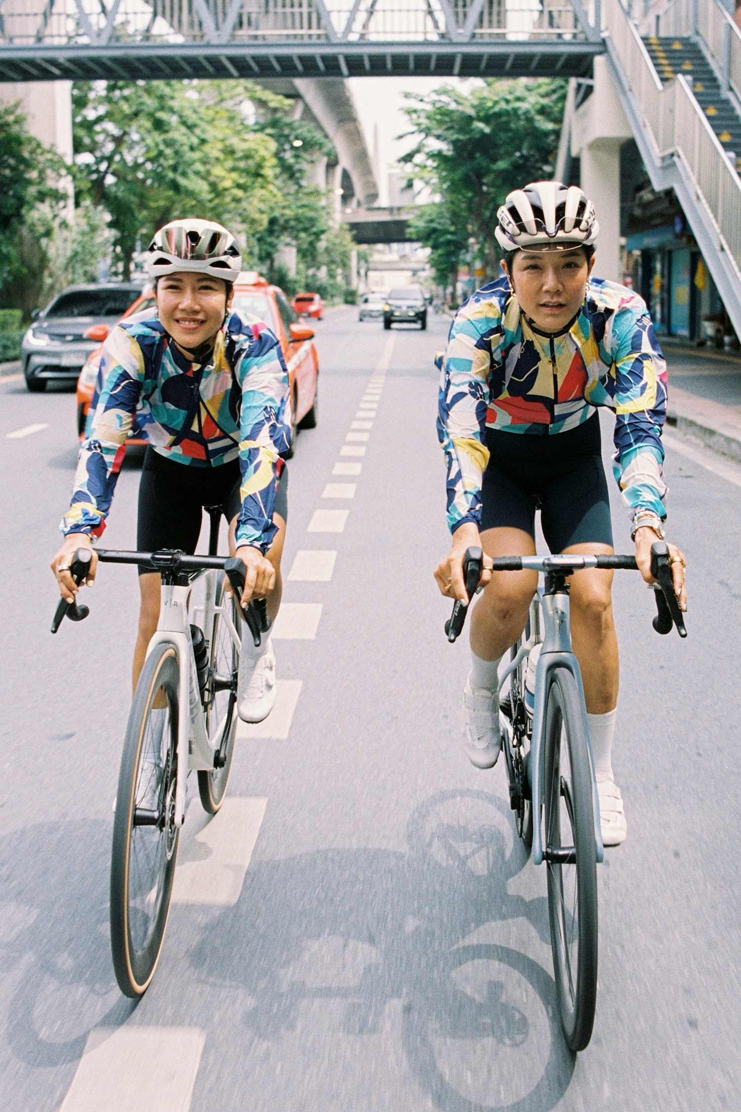 「Rapha」パープルスウェットシャツ Lサイズ Rapha ラファ WINTER JERSEY ウィンタージャージ サイクル