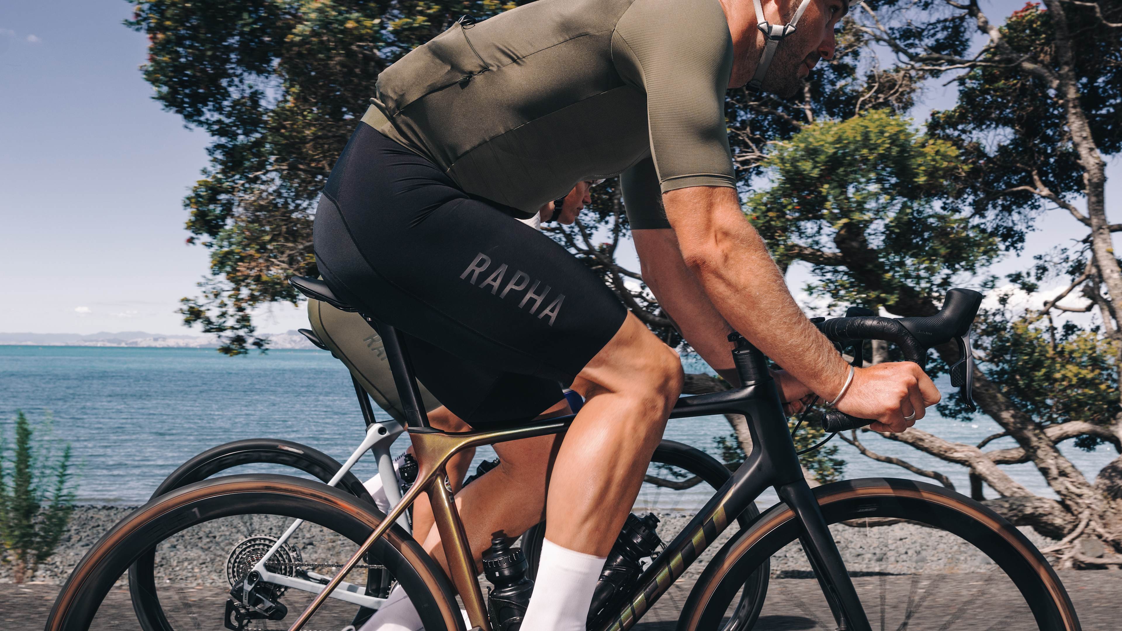The World's Finest Cycling Clothing and Accessories | Rapha