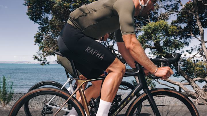 The World's Finest Cycling Clothing and Accessories | Rapha