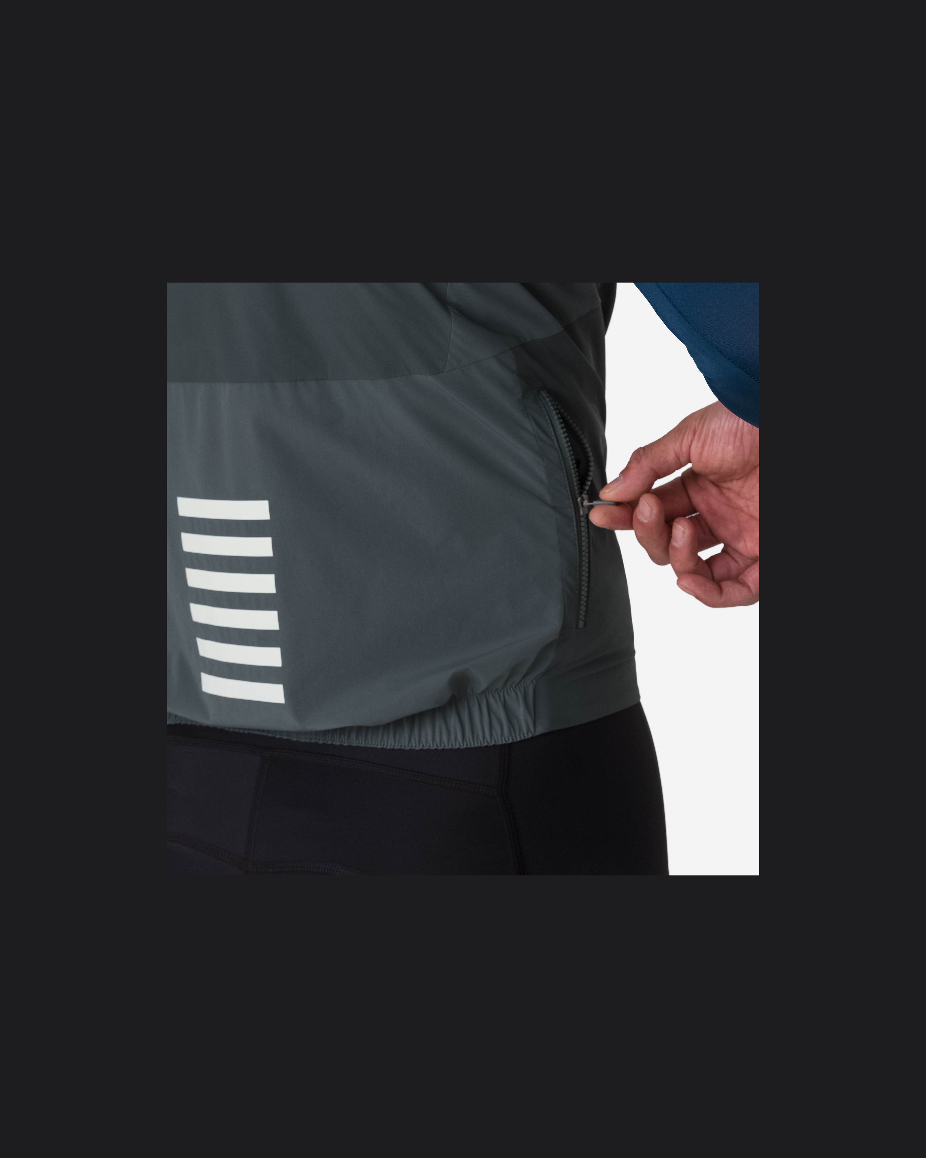 メンズ プロチーム インサレーテッド ジレ | Rapha