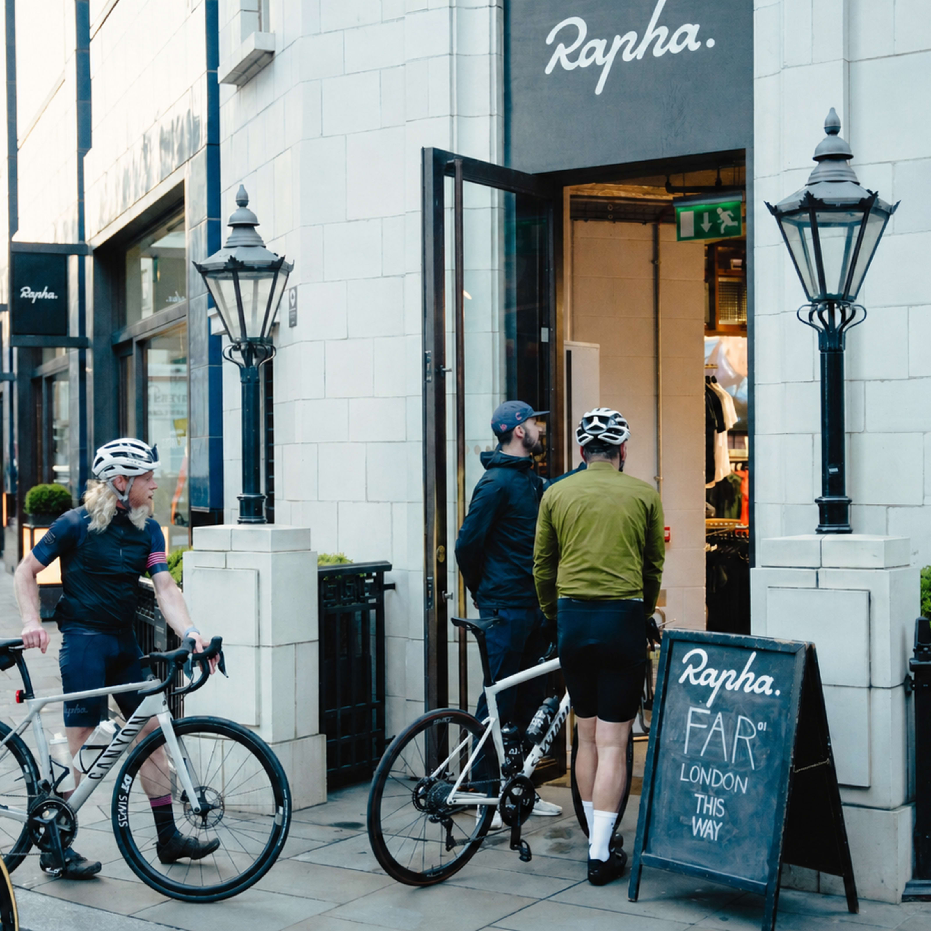 RAPHA CYCLING CLUB