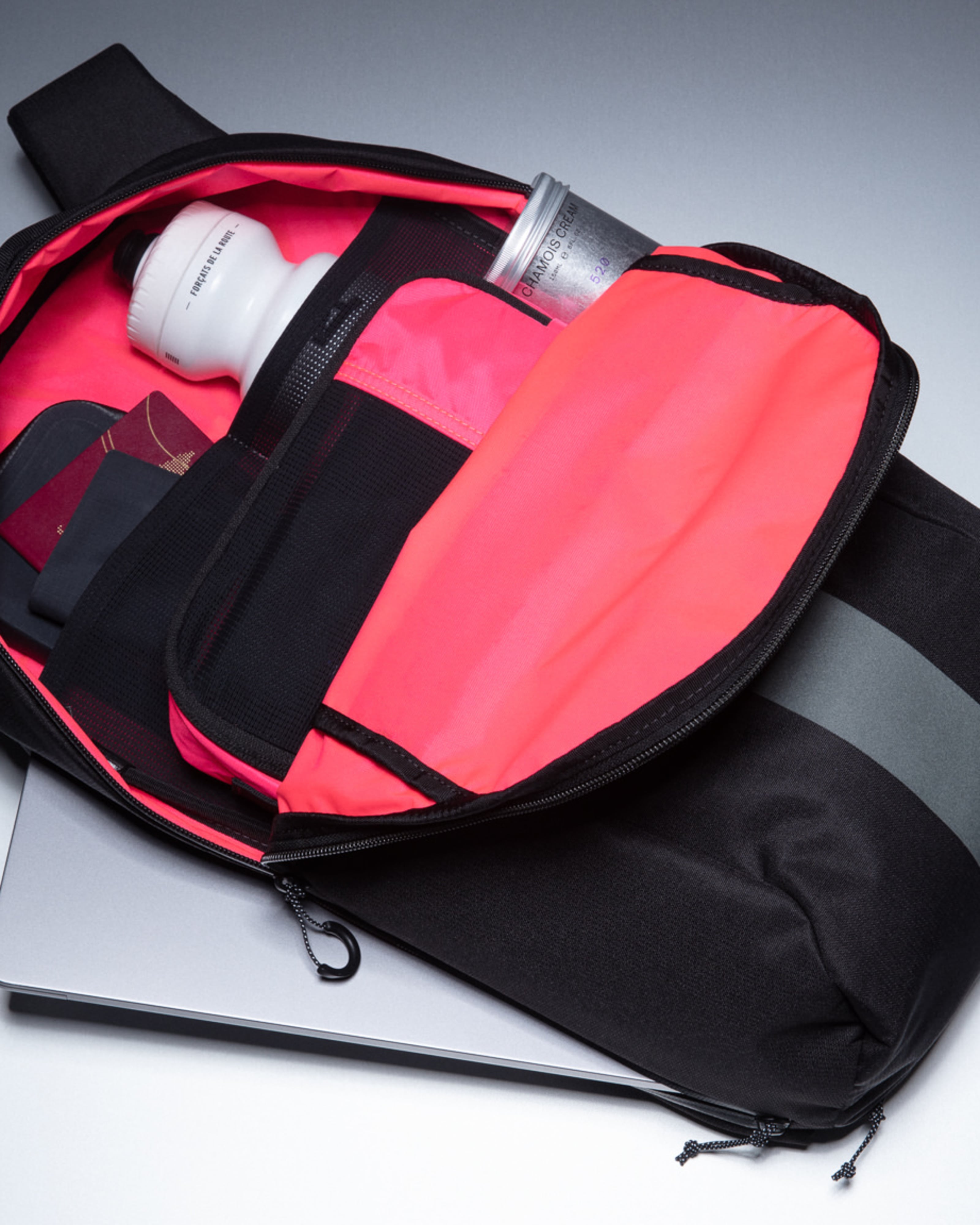 Domestique Backpack (16L) | Rapha