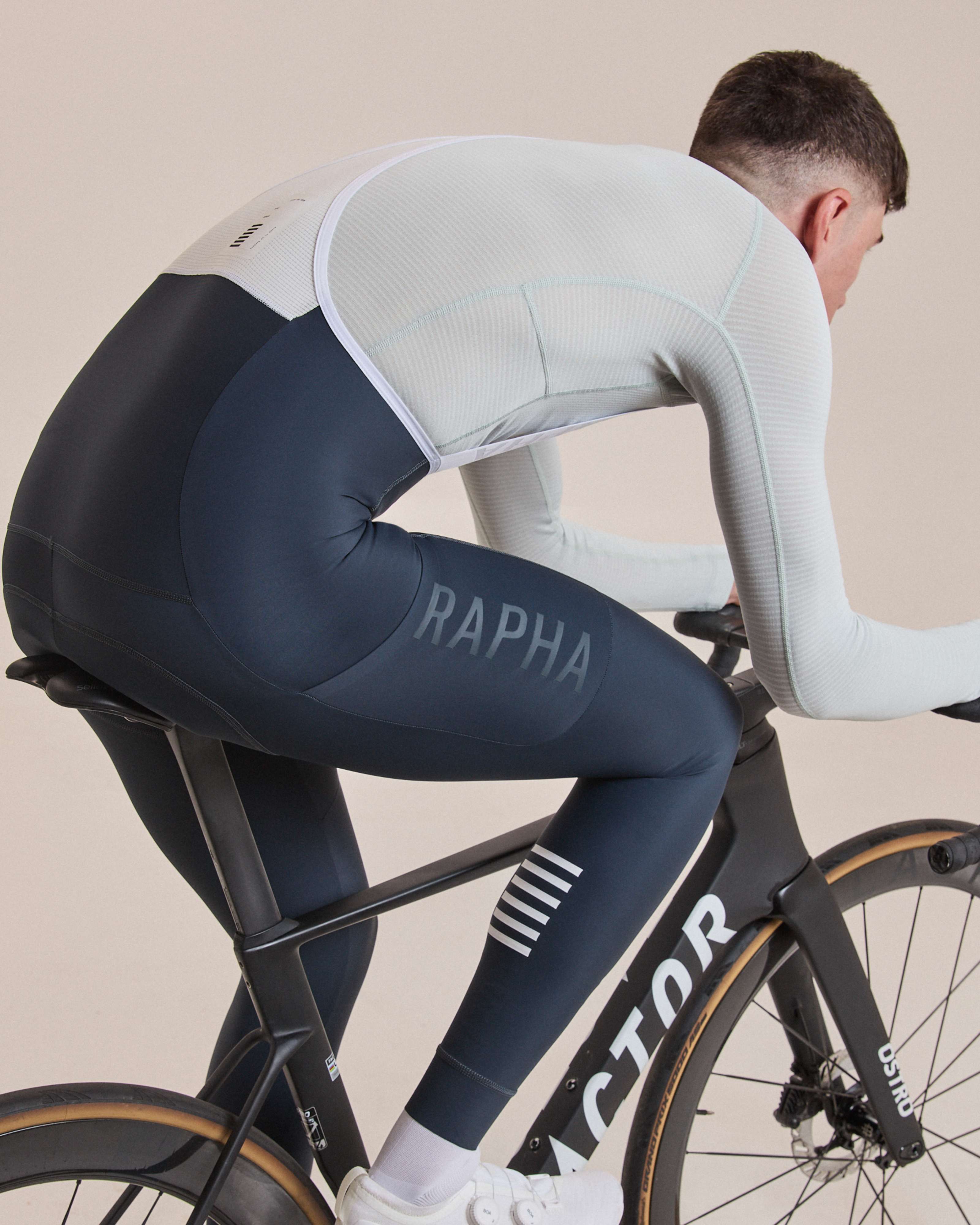 【美品】Rapha カーゴビブタイツ ネイビー/ホワイト メンズ プロチーム ライトウェイト カーゴ タイツ | Rapha