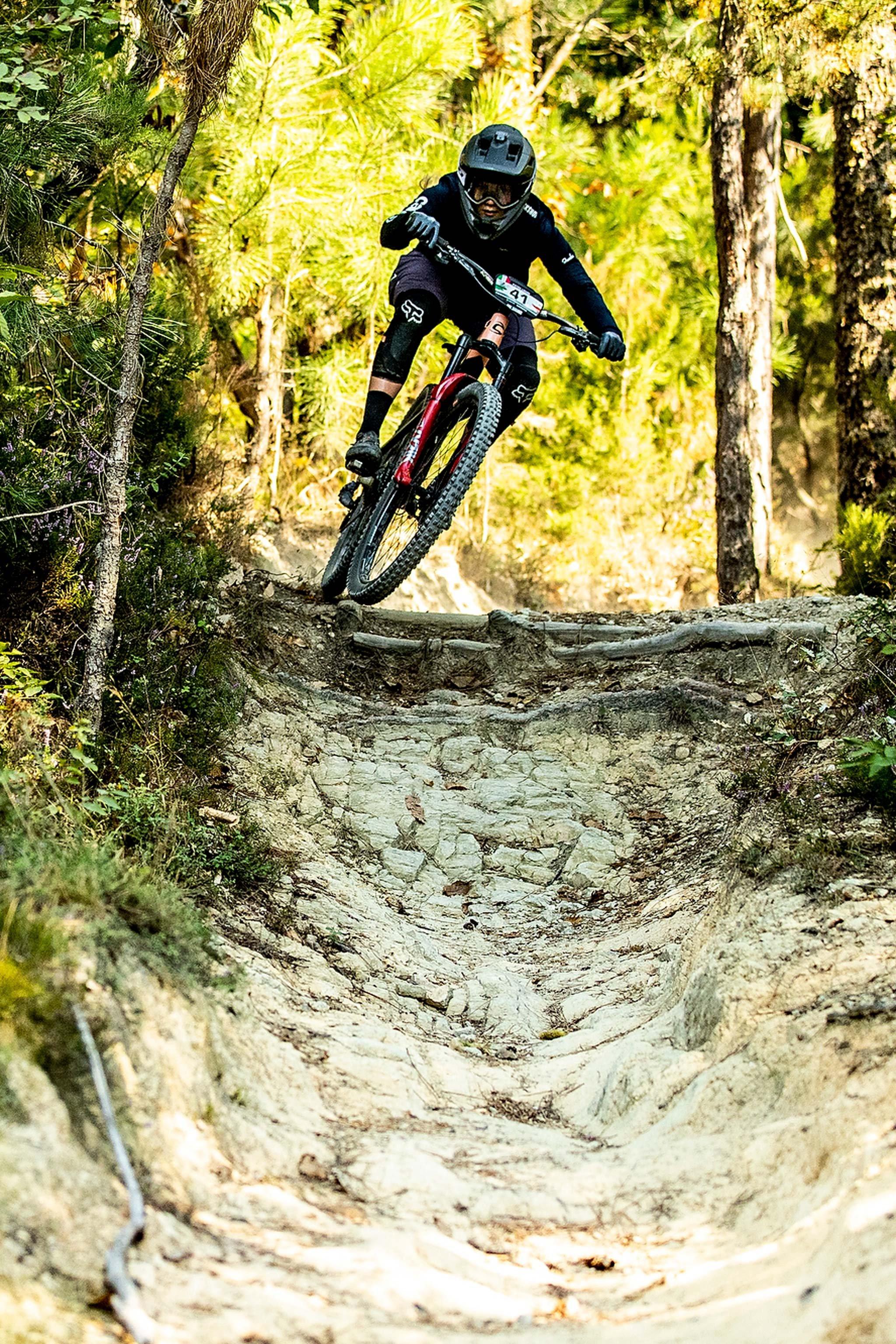 Rapha Releases First Collection of Performance Trailwear for Autumn / Winter  - Mountain Bike Press Release - Vital MTB