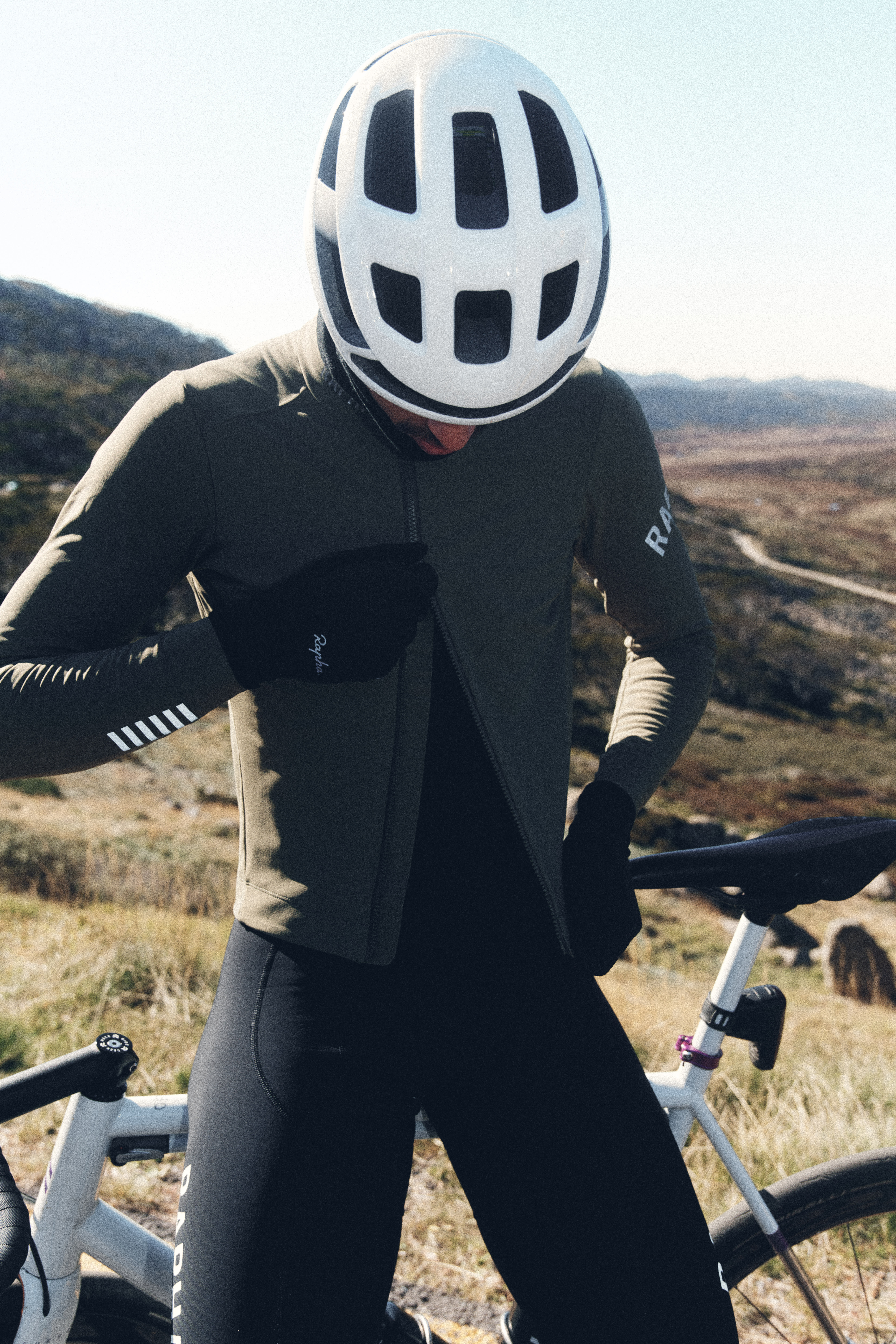 The World's Finest Cycling Clothing and Accessories | Rapha