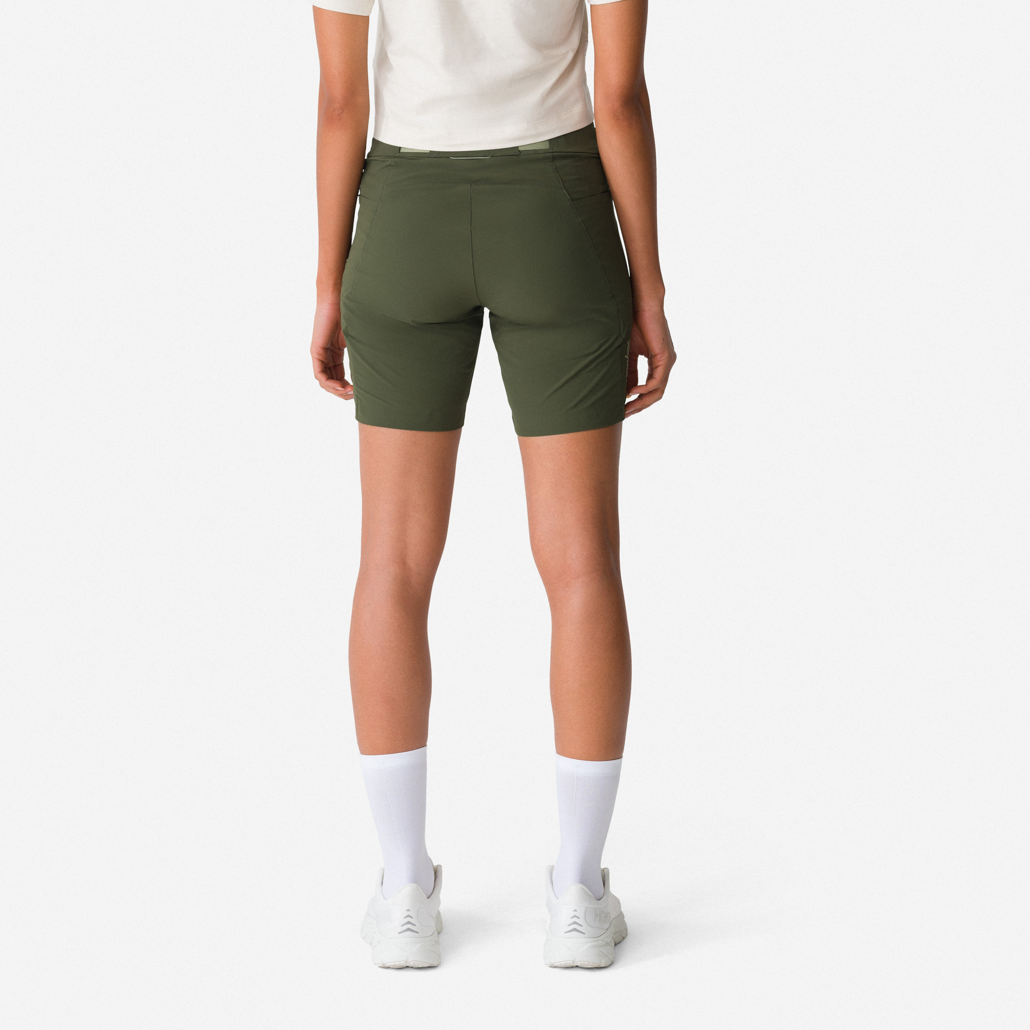 Women's Explore Overshorts