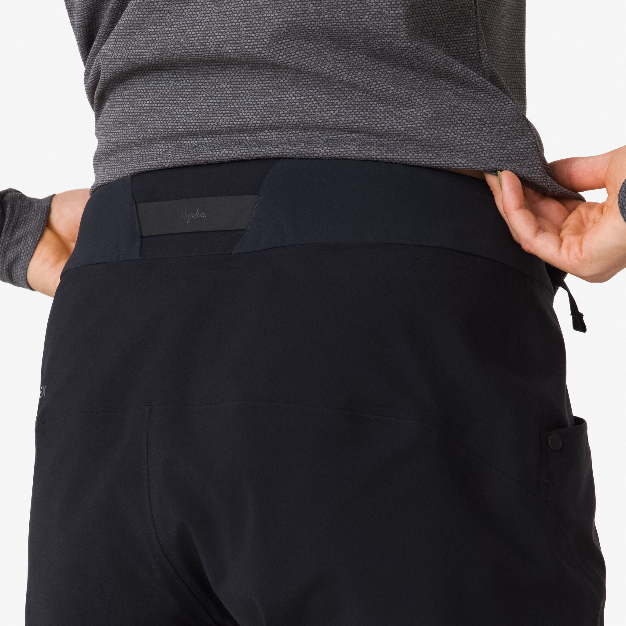 Rapha Launches Gore-Tex Mountain Bike Pants - Waterproof pants for the  worst condition