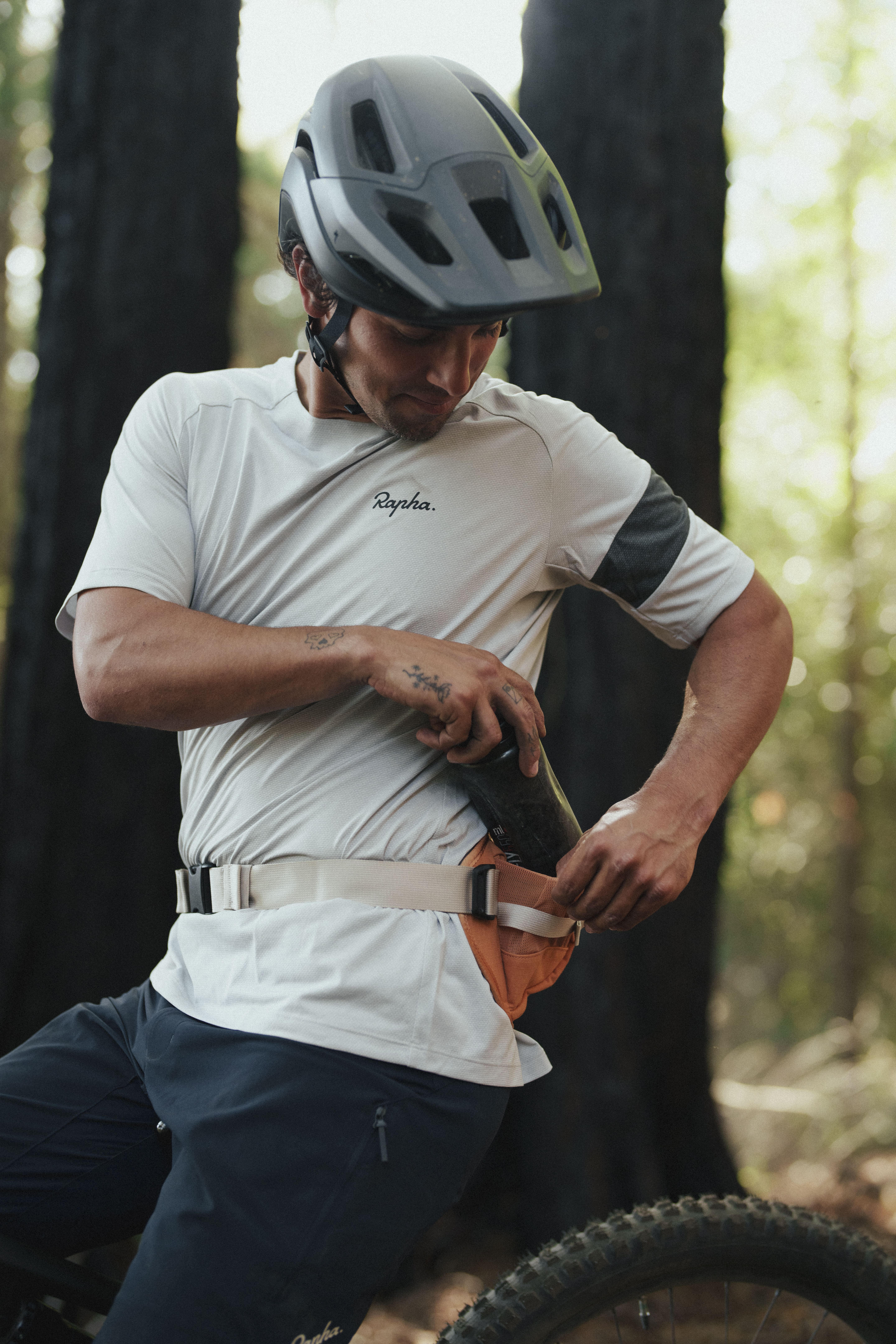 メンズ MTB トレイル テクニカル Tシャツ | Rapha