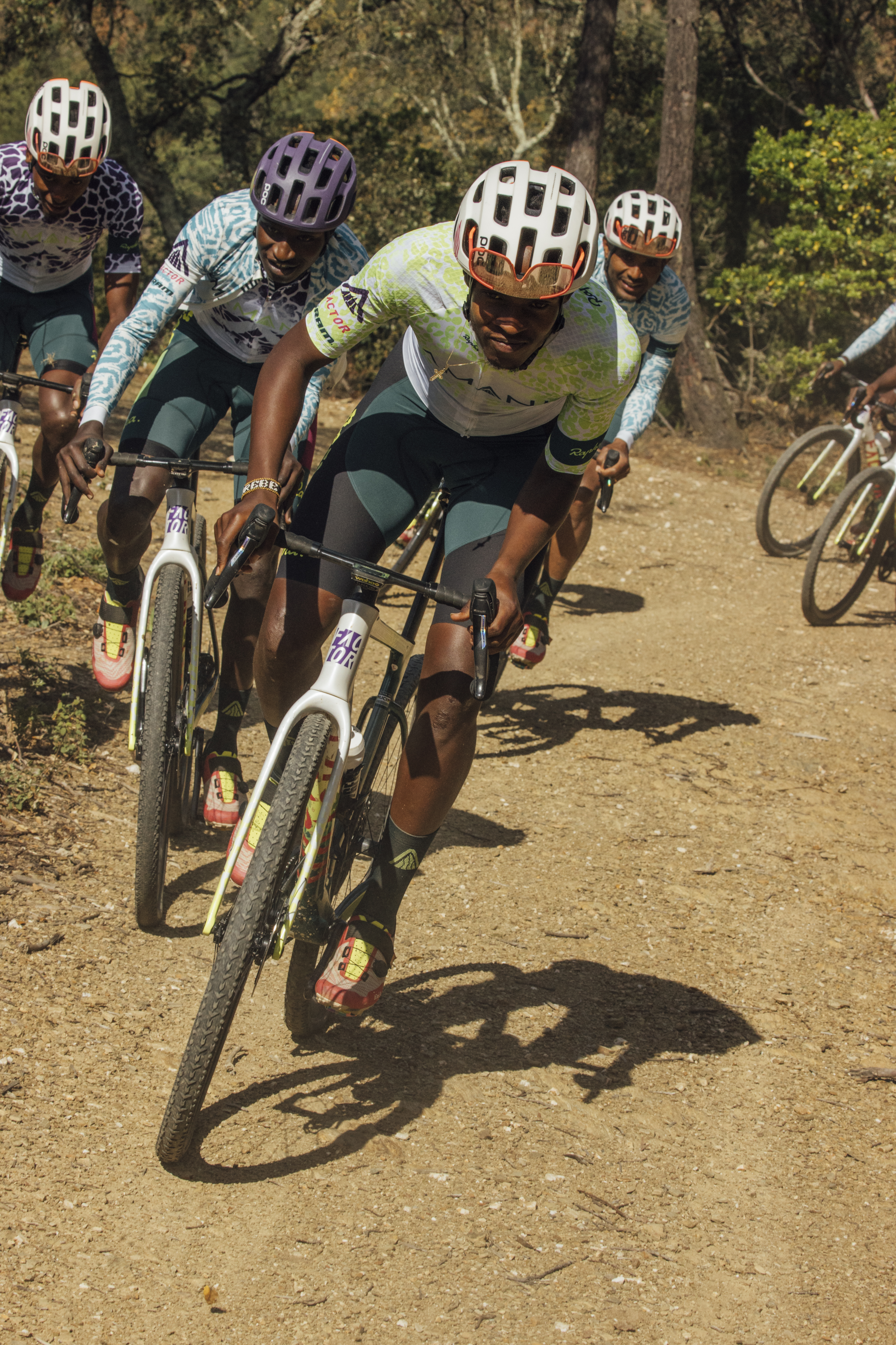 BQC01XX_AMANI-mens-pro-team-