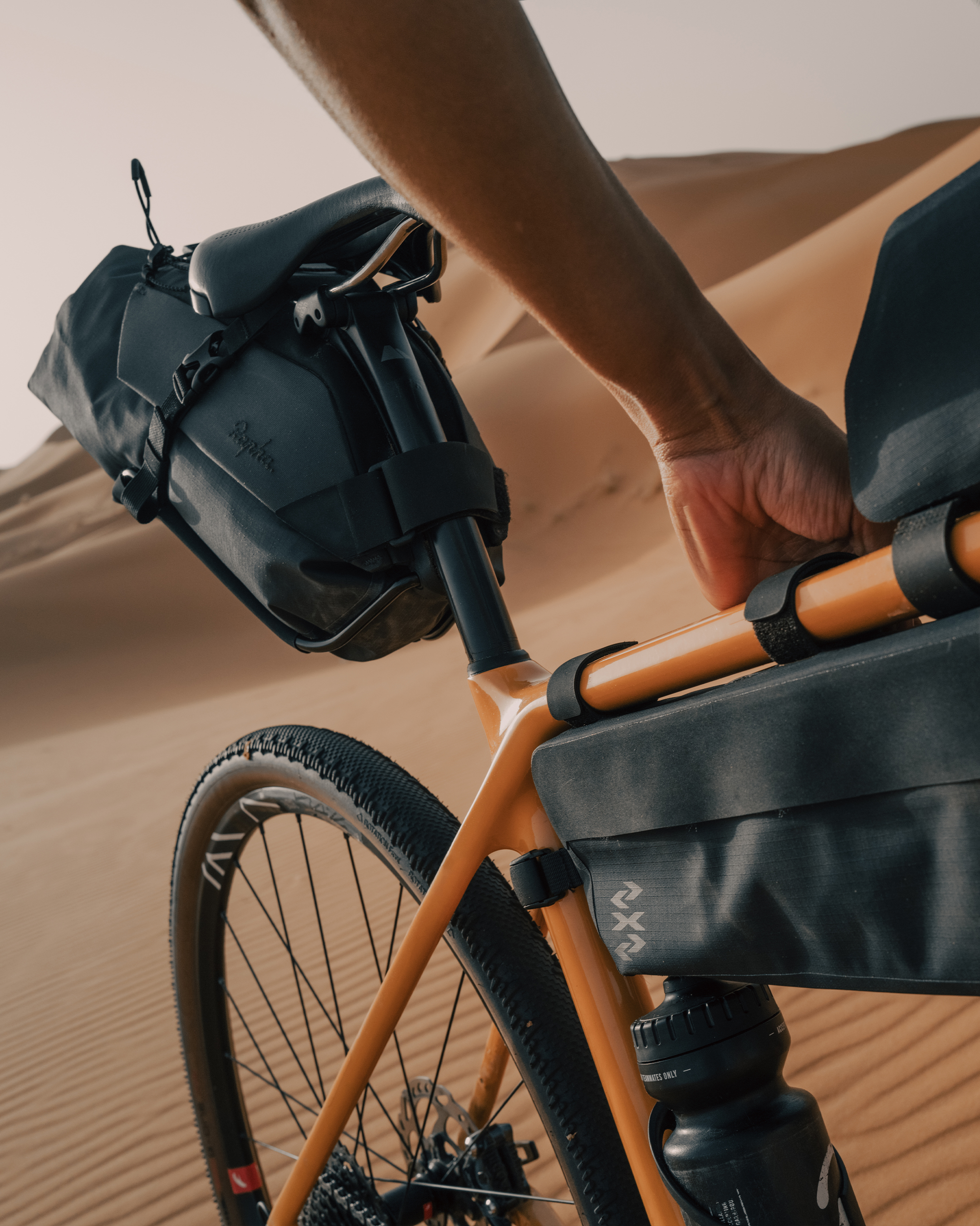 Rapha フレームバック BFF01XX_frame-pack-