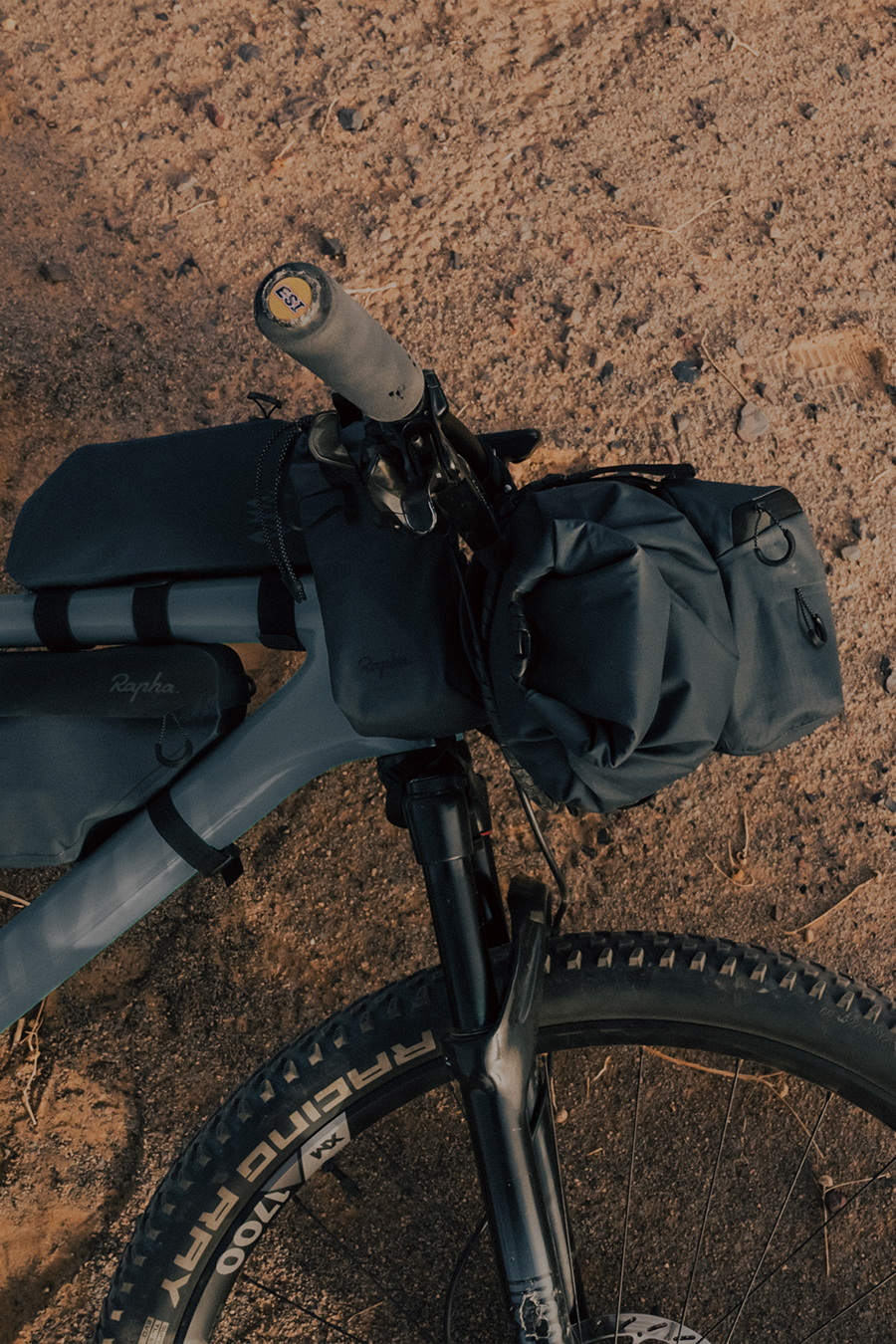 Explore Handlebar Pack | Rapha