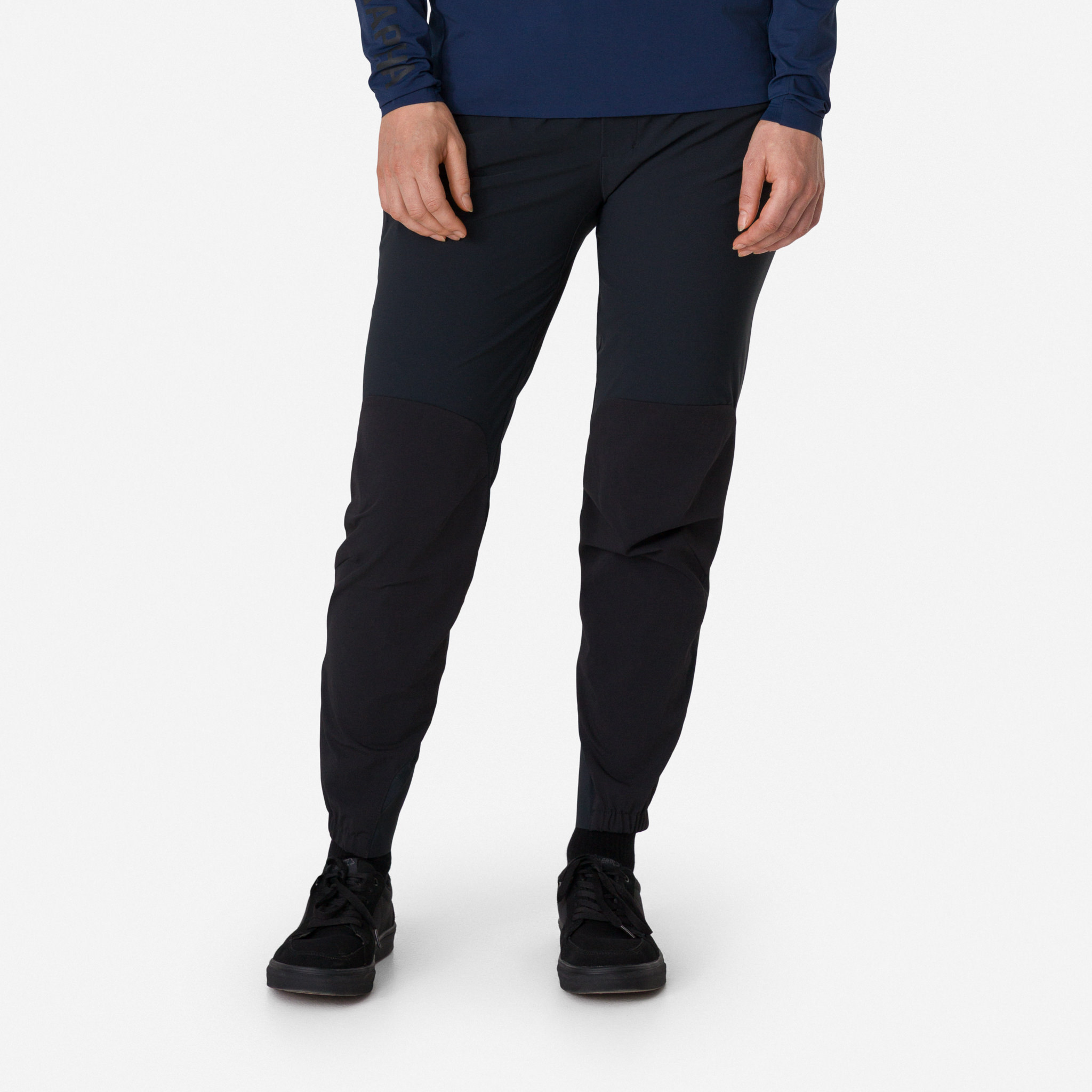 Rapha - Women's MTB Finale Pant - Black - X-Small | Bundle & save up to 20%, FREE delivery over £125 & member benefits..