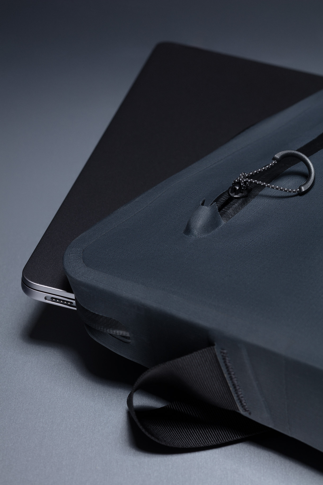 Welded Messenger | Rapha