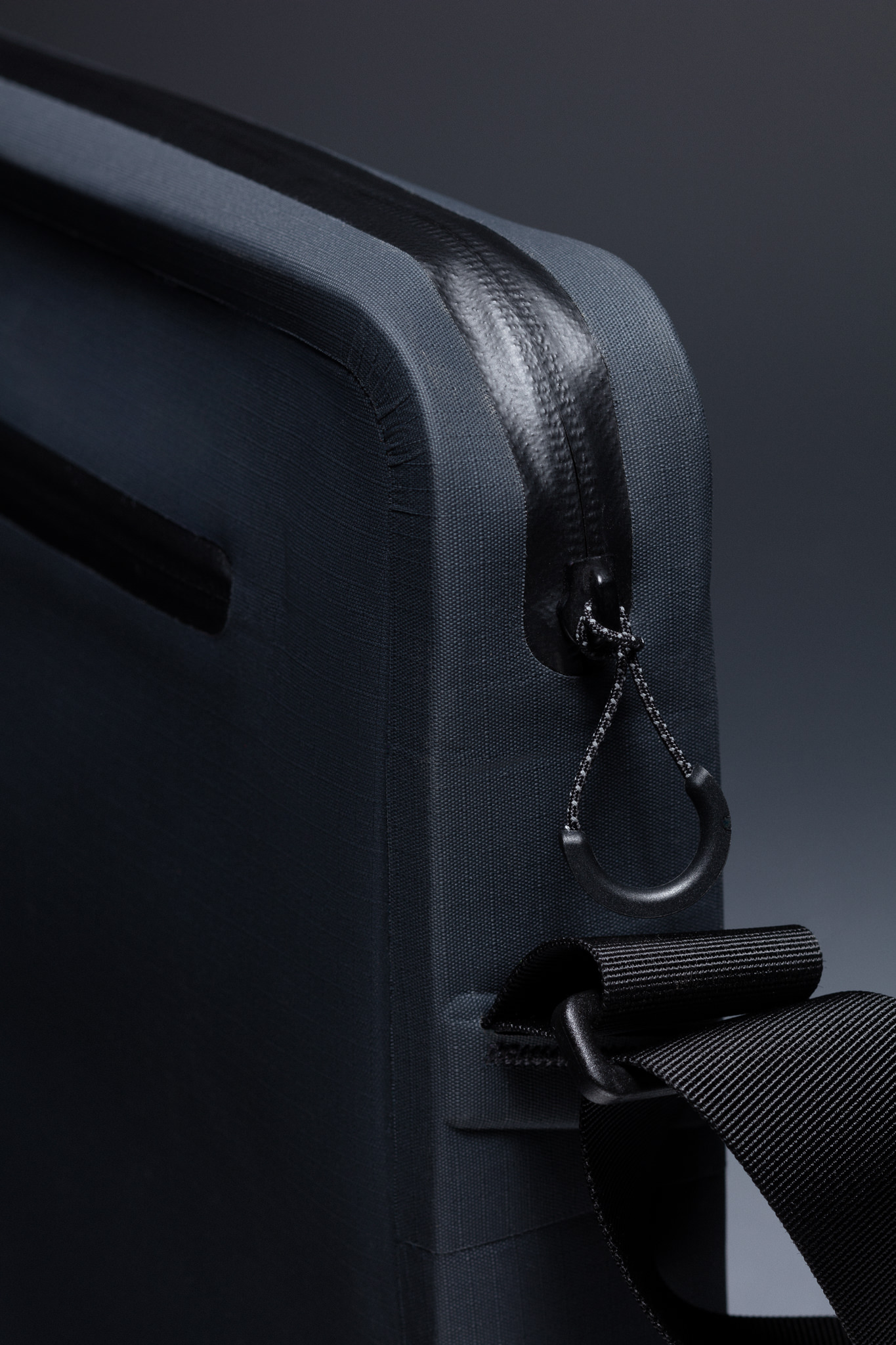 Welded Messenger | Rapha