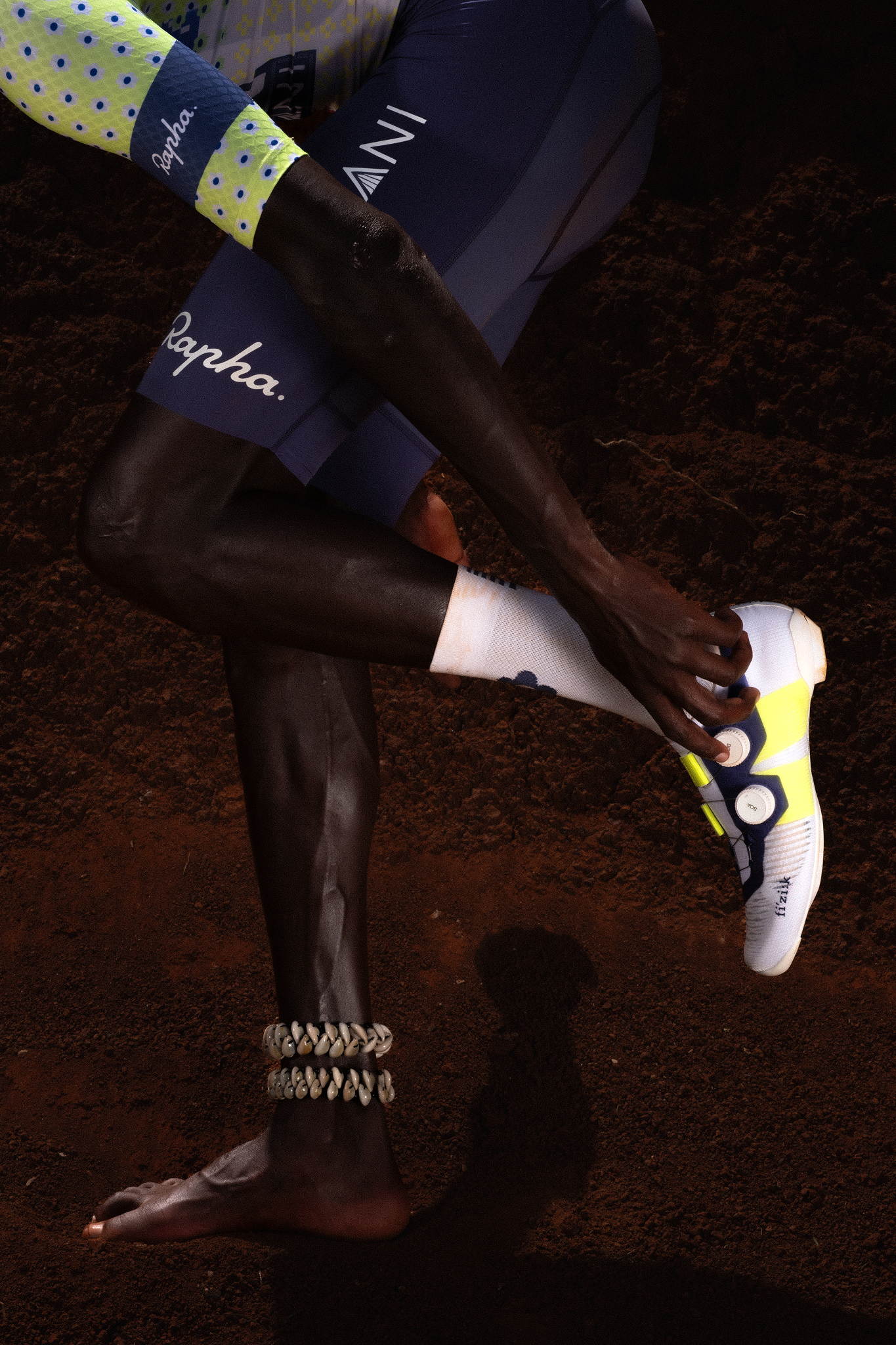 AMANI メンズ プロチーム トレーニング ビブショーツ | Rapha