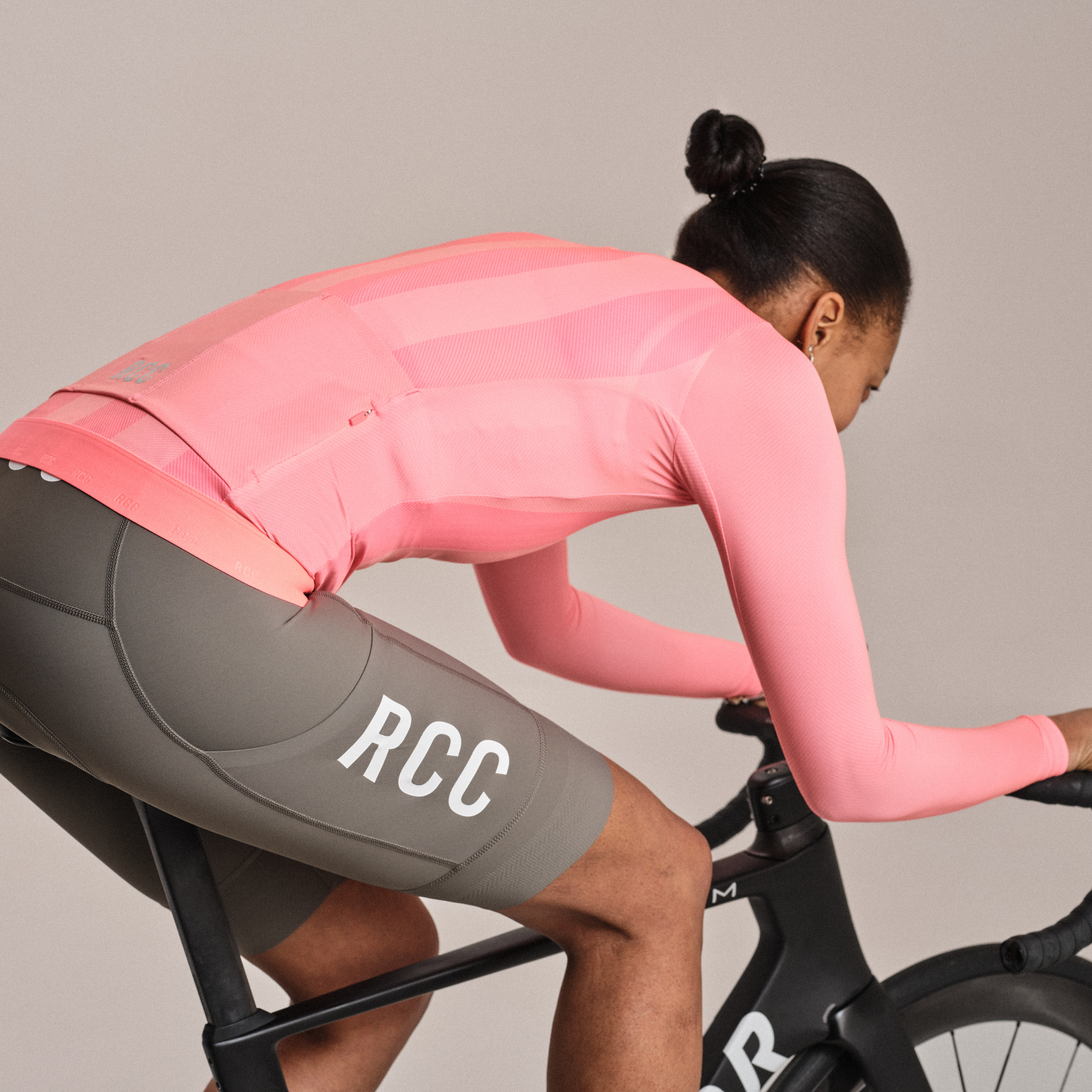 ウィメンズ RCC プロチーム ロングスリーブ LW ジャージ | Rapha