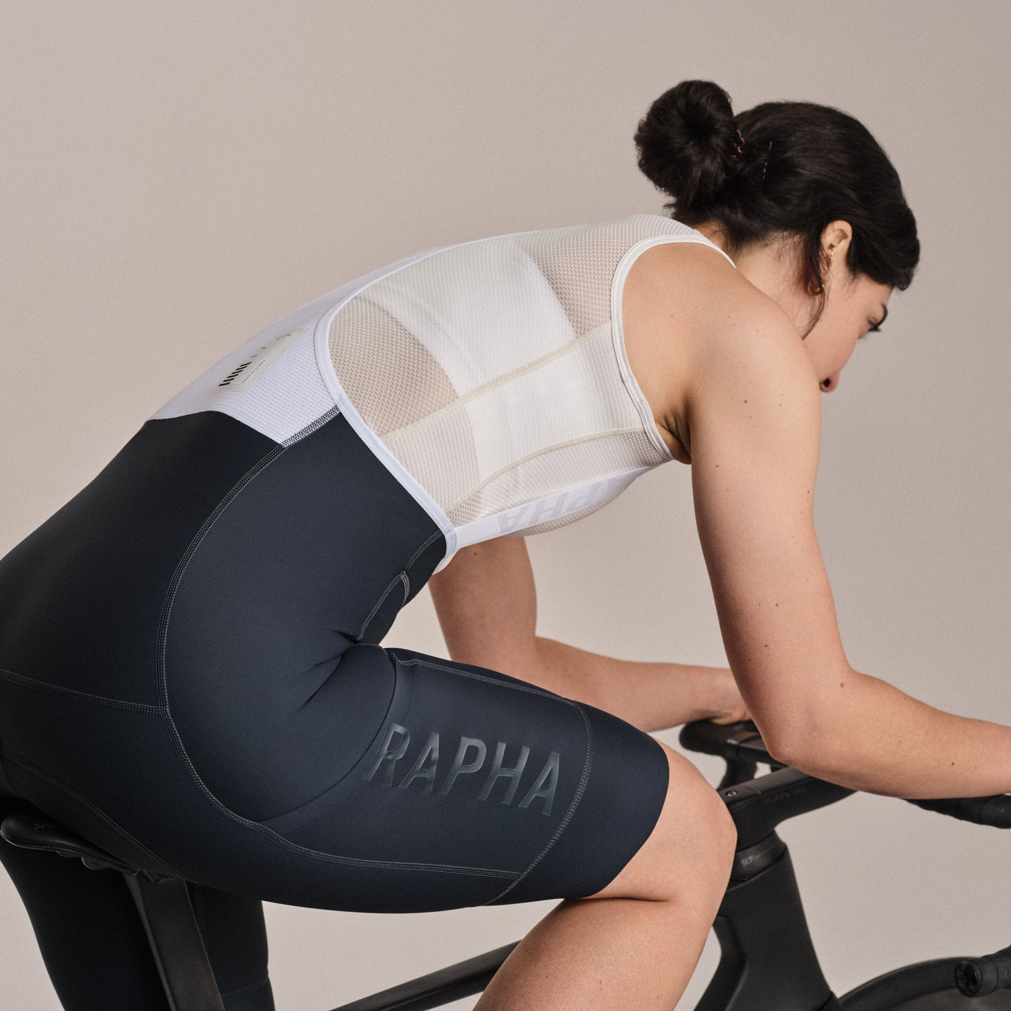 Women's Pro Team Cargo Bib Shorts - Regular | Rapha