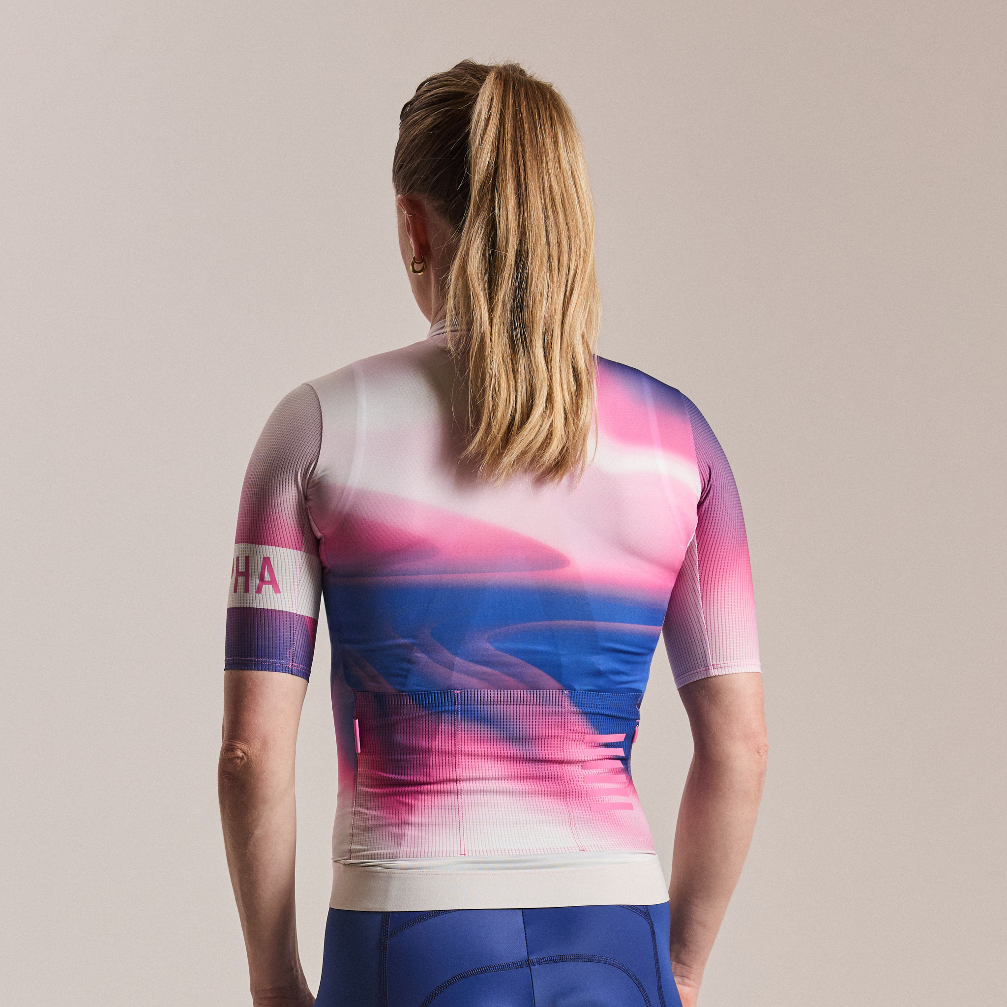 ウィメンズ プロチーム ジャージ - Storm | Rapha