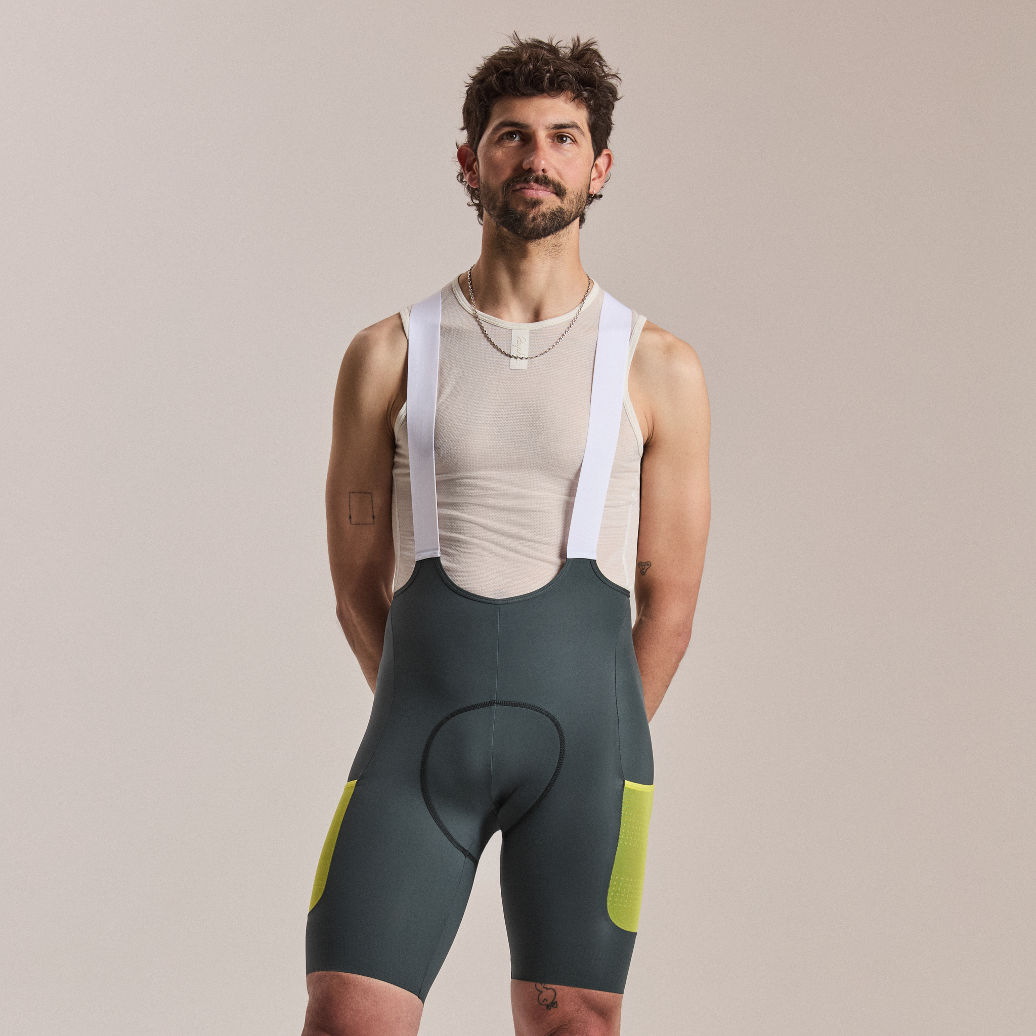メンズ ブルベ カーゴ ビブ ショーツ III | Rapha