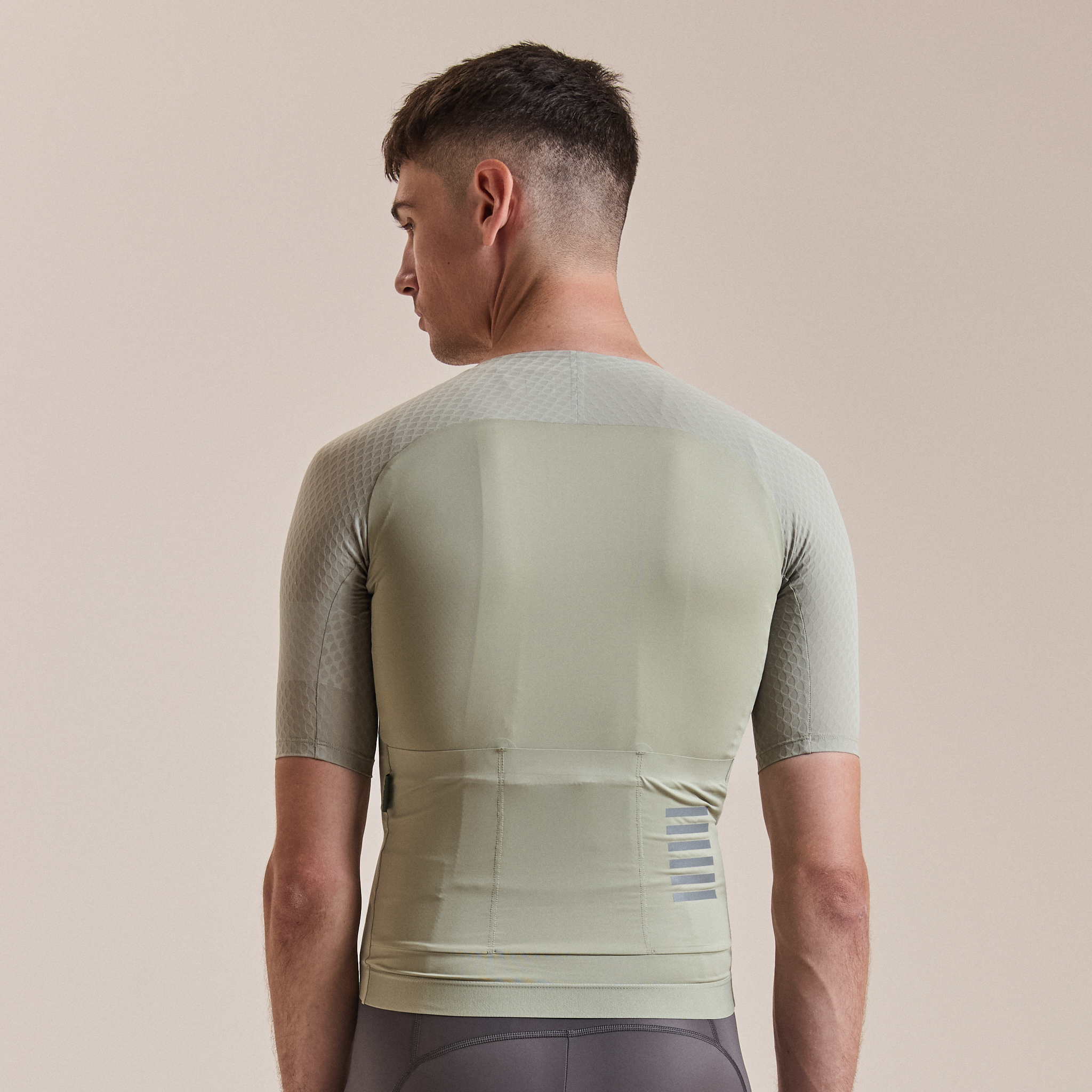 Rapha Men’s Pro Team Aero Jersey XL Men's Pro Team Aero Jersey IV | Rapha